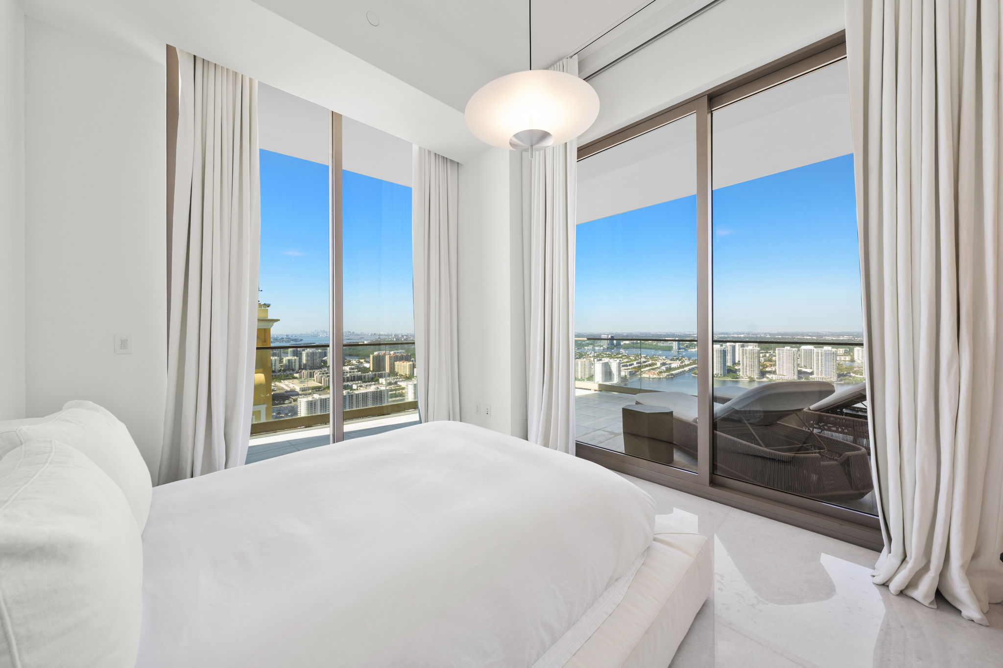  17901 Collins Ave, Sunny Isles Beach, FL, 33160 - 物件實景