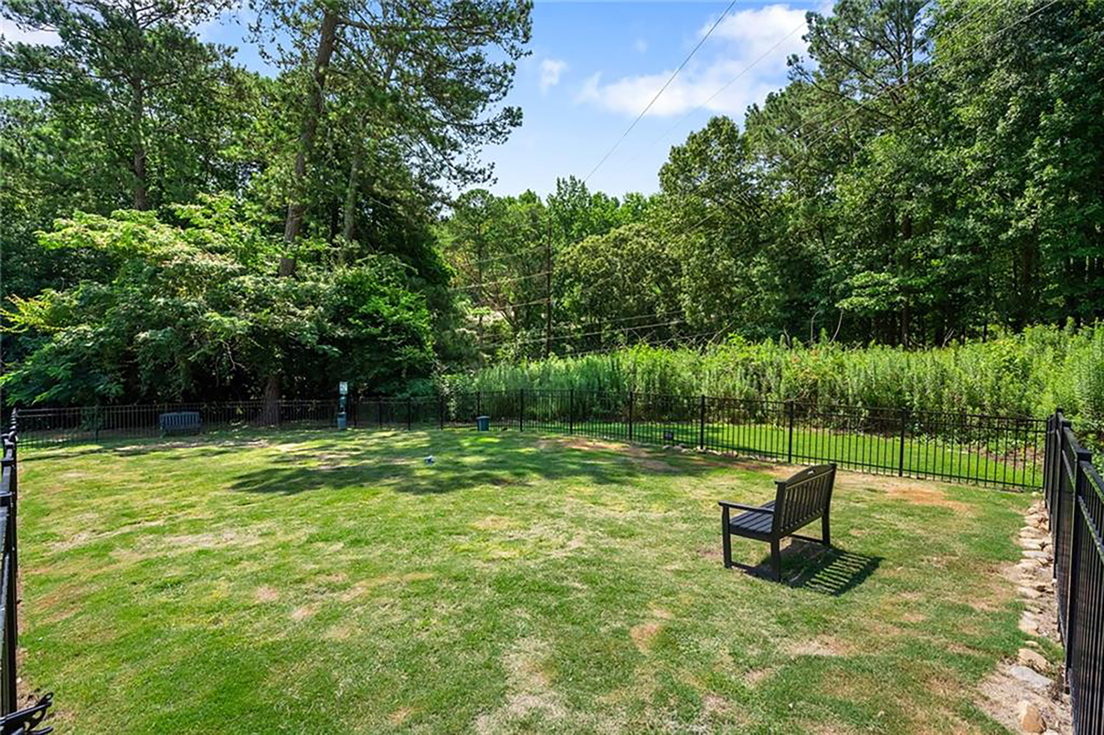  Located in the Gated Essex House Community in Historic Vinings - 物件實景