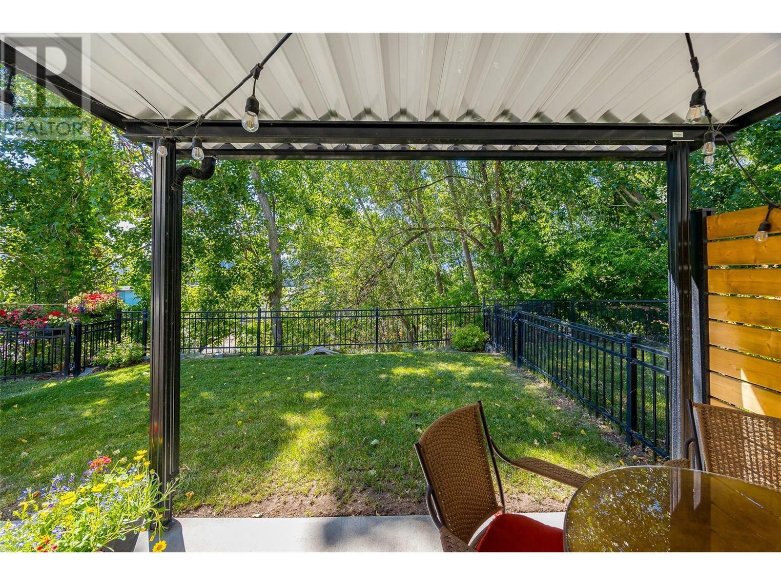 KELOWNA, British Columbia, V1Y 1N1, CA, 2 Bedrooms Bedrooms, ,1 BathroomBathrooms,Residential,For Sale,1859956