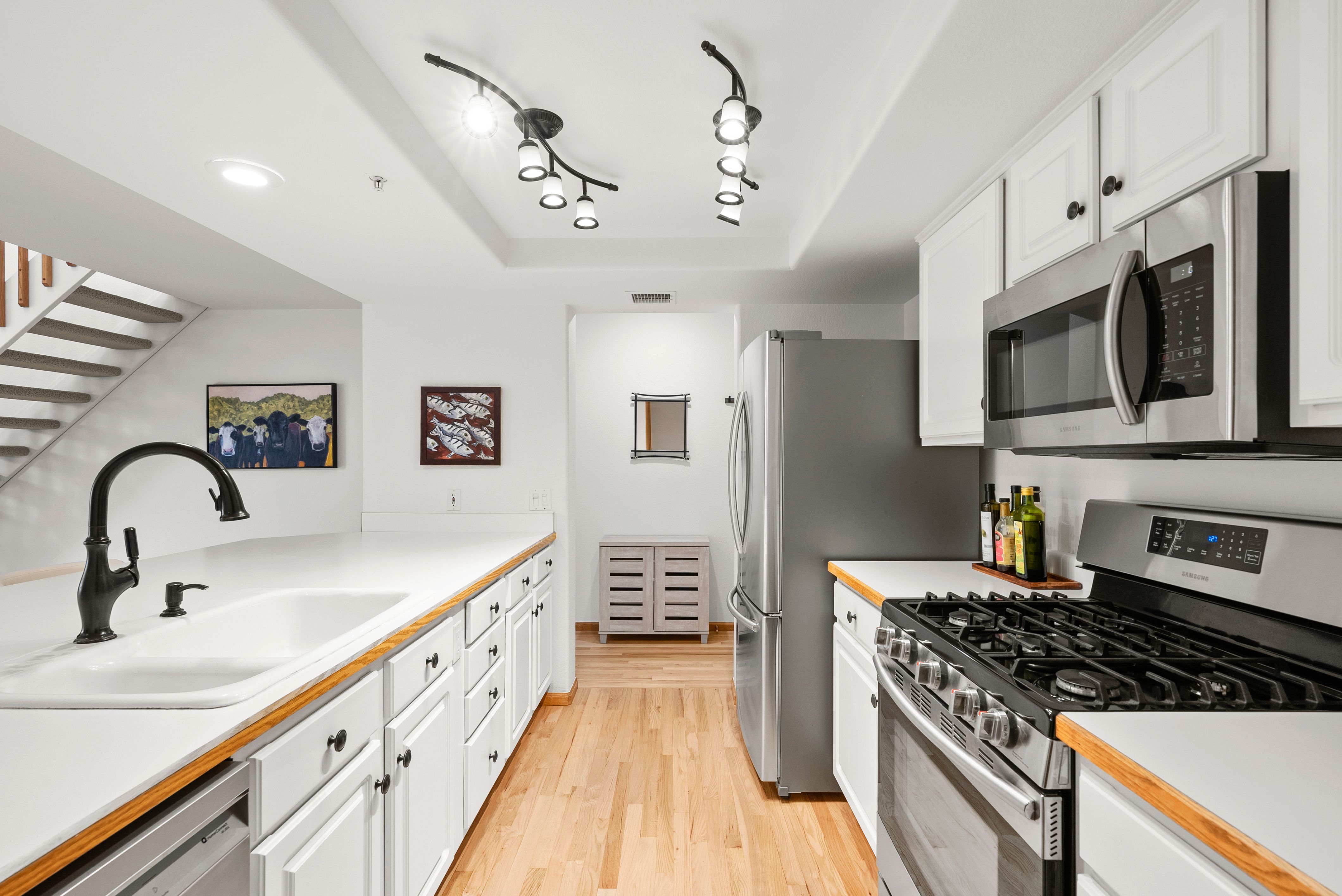  Designer Remodeled Penthouse Condo - 物件實景