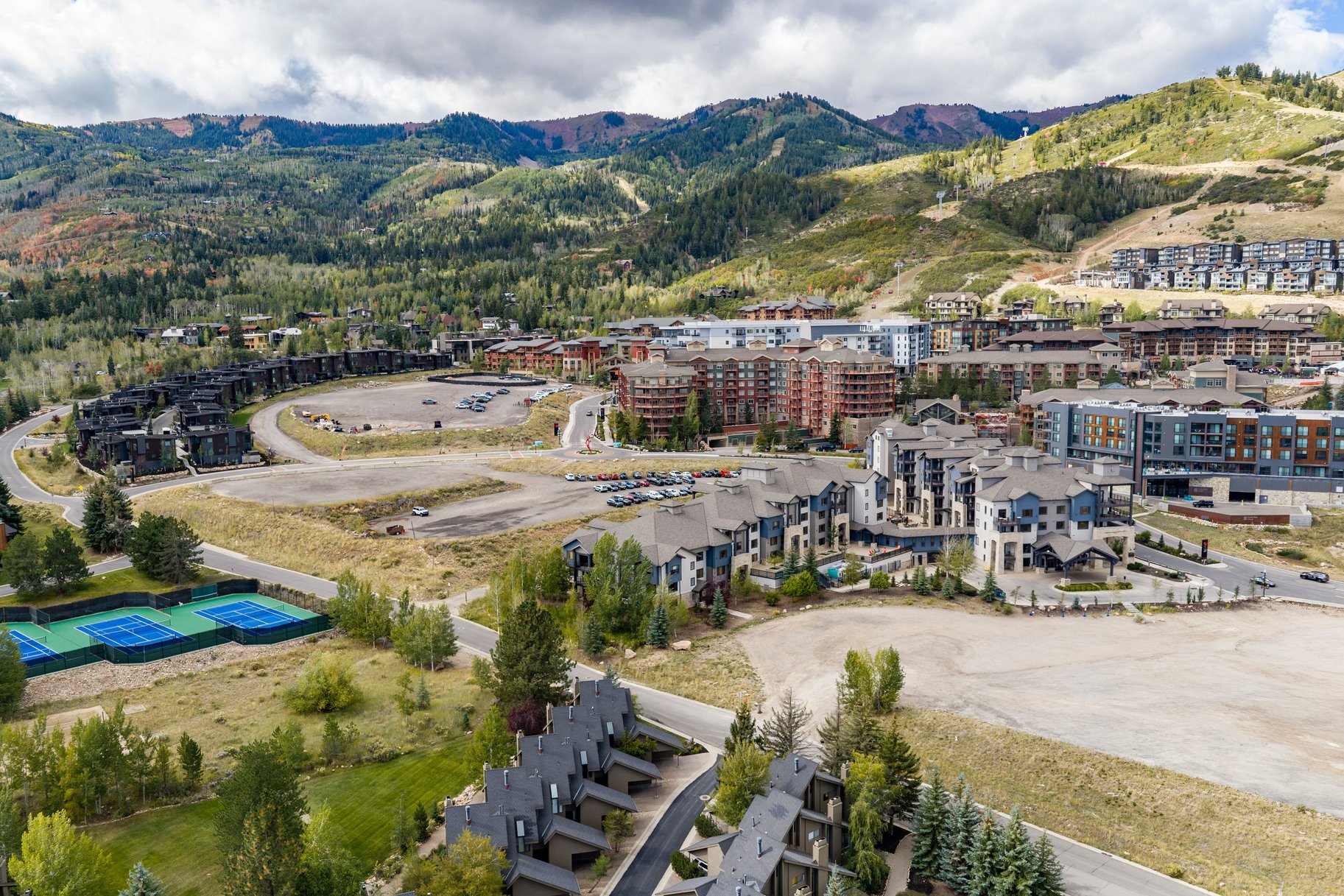  Adorable 4 bedroom Townhome-Steps from the new Canyons Village Skyway Lift - 物件實景