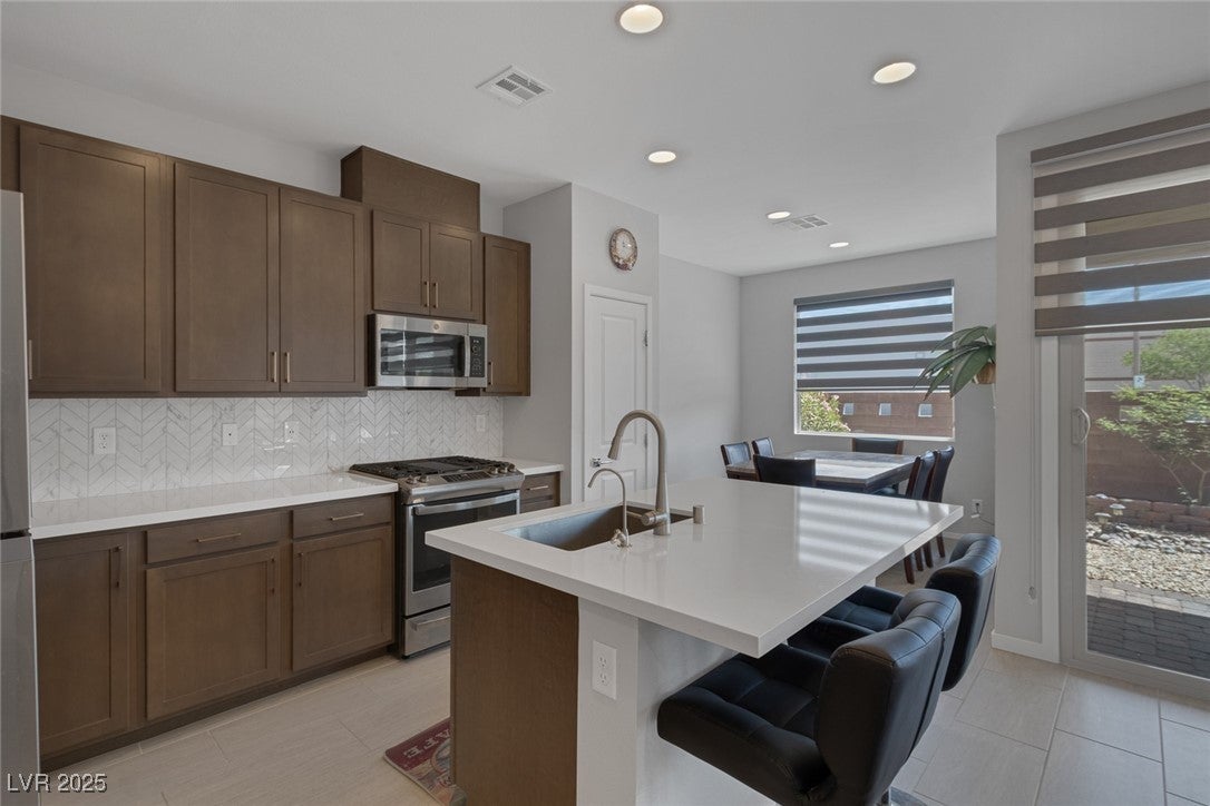 Las Vegas, Nevada, 89148, United States, 3 Bedrooms Bedrooms, ,2 BathroomsBathrooms,Residential,For Sale,1921692
