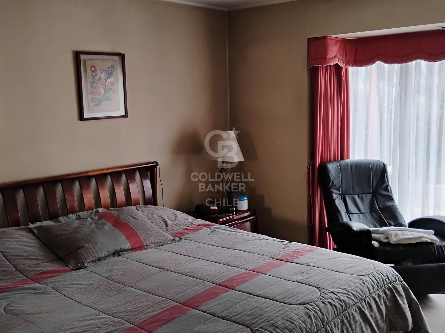 Peñalolén, Chile, 5 Bedrooms Bedrooms, ,4 BathroomsBathrooms,Residential,For Sale,1908555