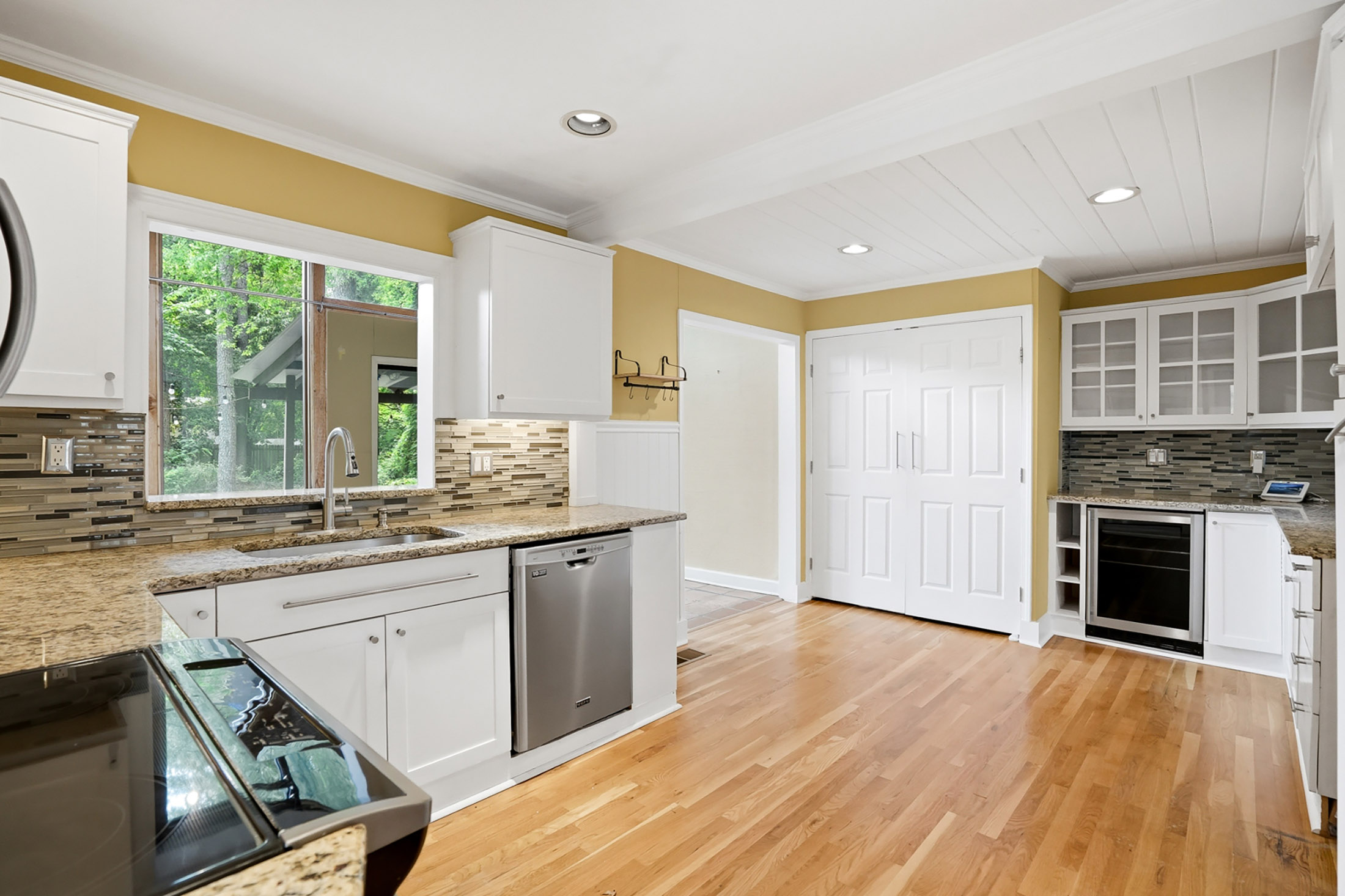  Charming Bungalow Tucked in Sought-After Lavista Park - 物件實景