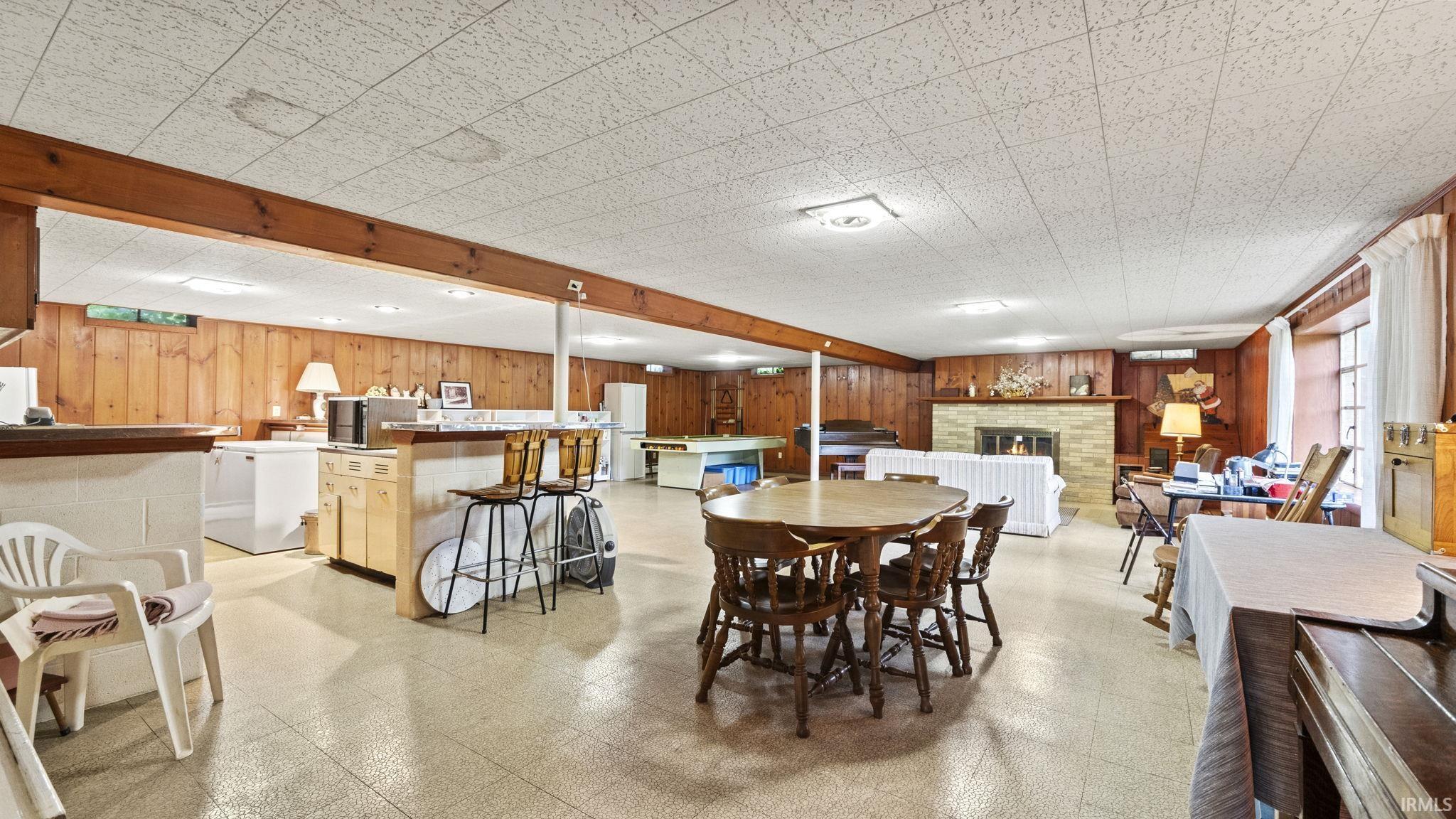 Markle, Indiana, 46770, United States, 3 Bedrooms Bedrooms, ,3 BathroomsBathrooms,Residential,For Sale,1973657