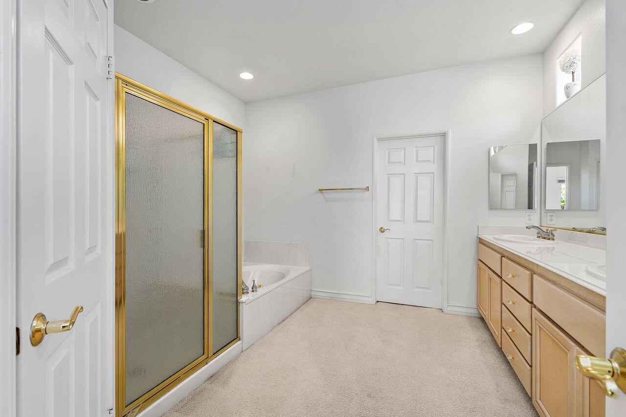 Indio, California, 92201, United States, 3 Bedrooms Bedrooms, ,3 BathroomsBathrooms,Residential,For Sale,1955599