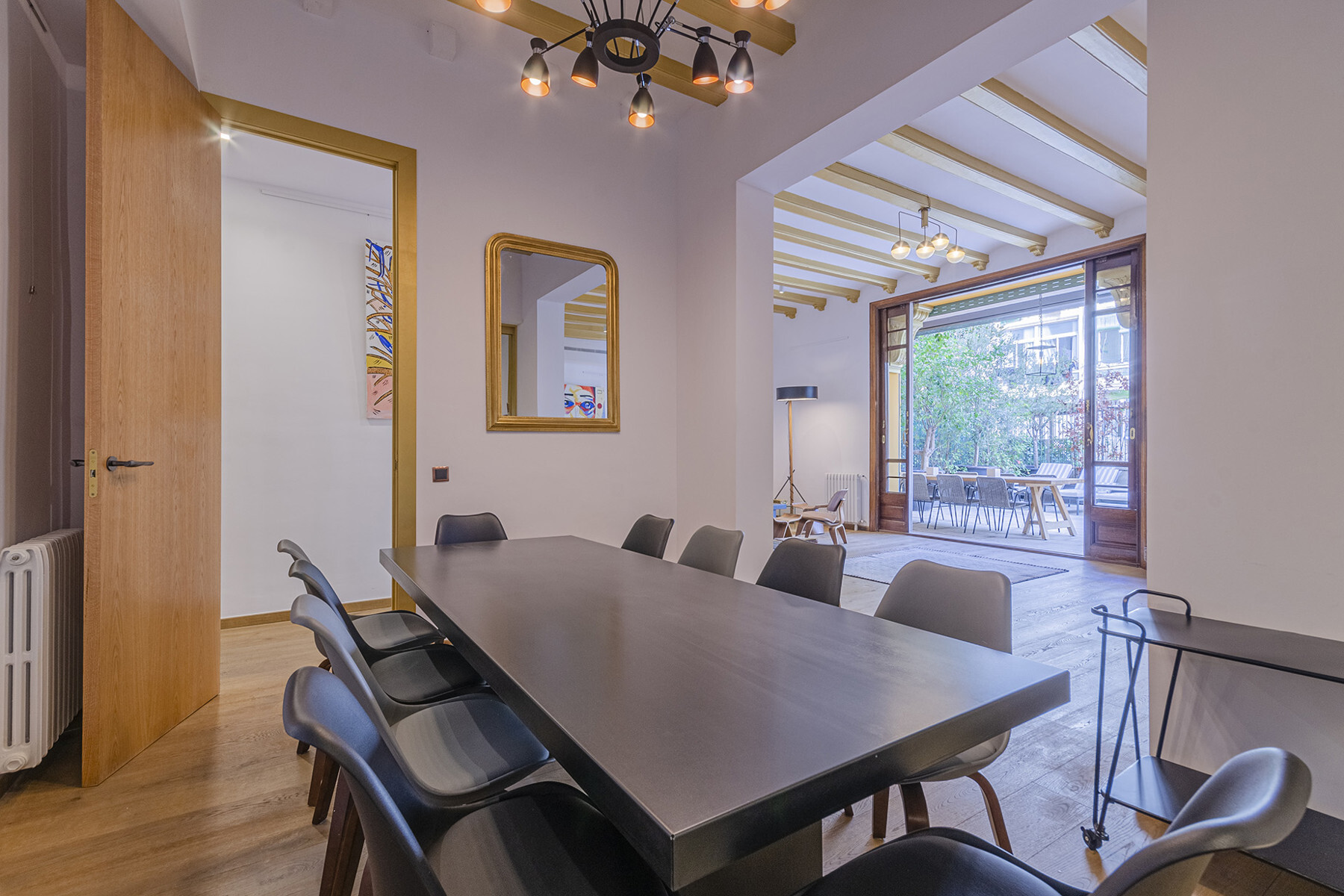  Renovated luxury house with terrace for sale in Eixample, Barcelona - 物件實景
