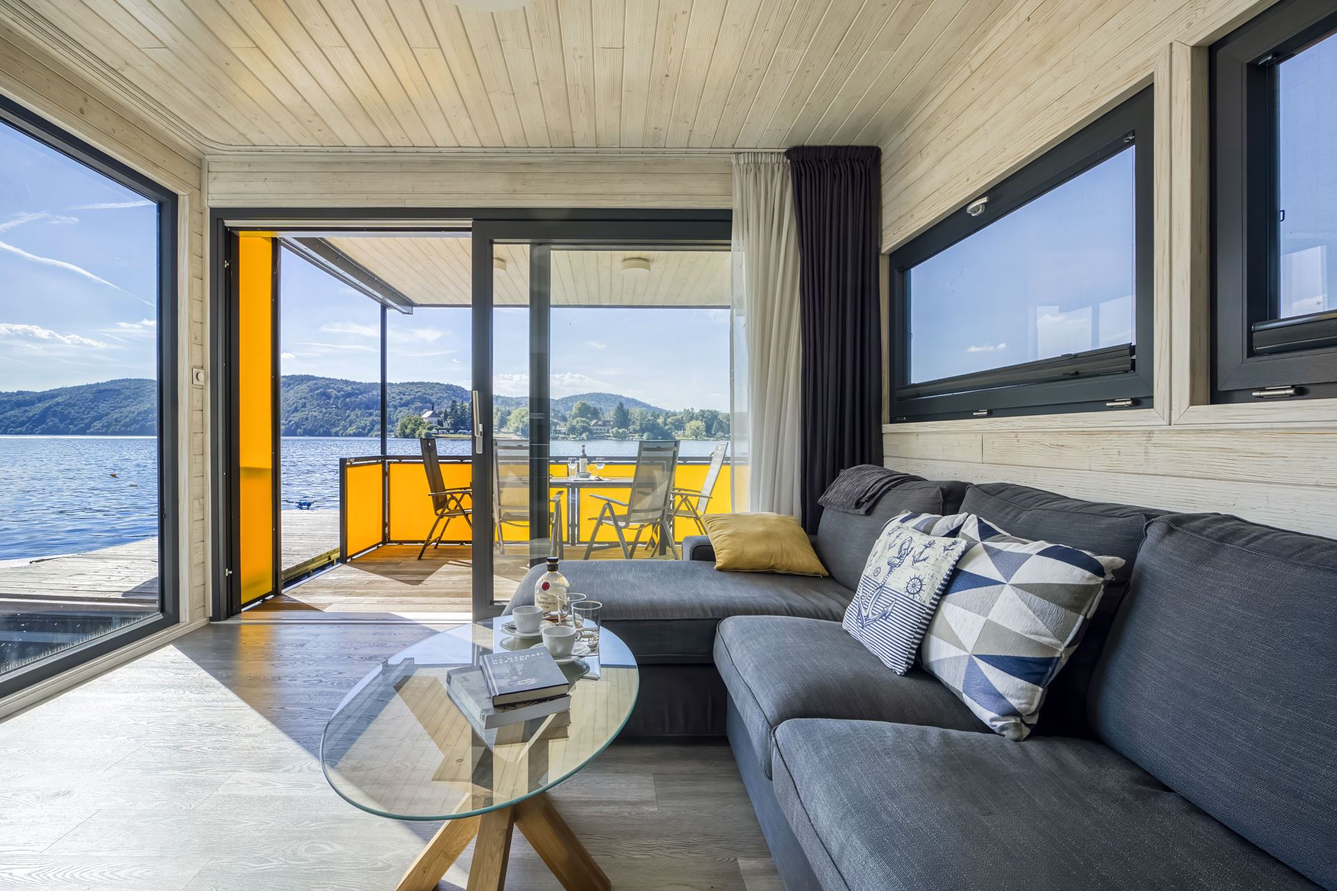  2-bedroom Houseboat - 物件實景