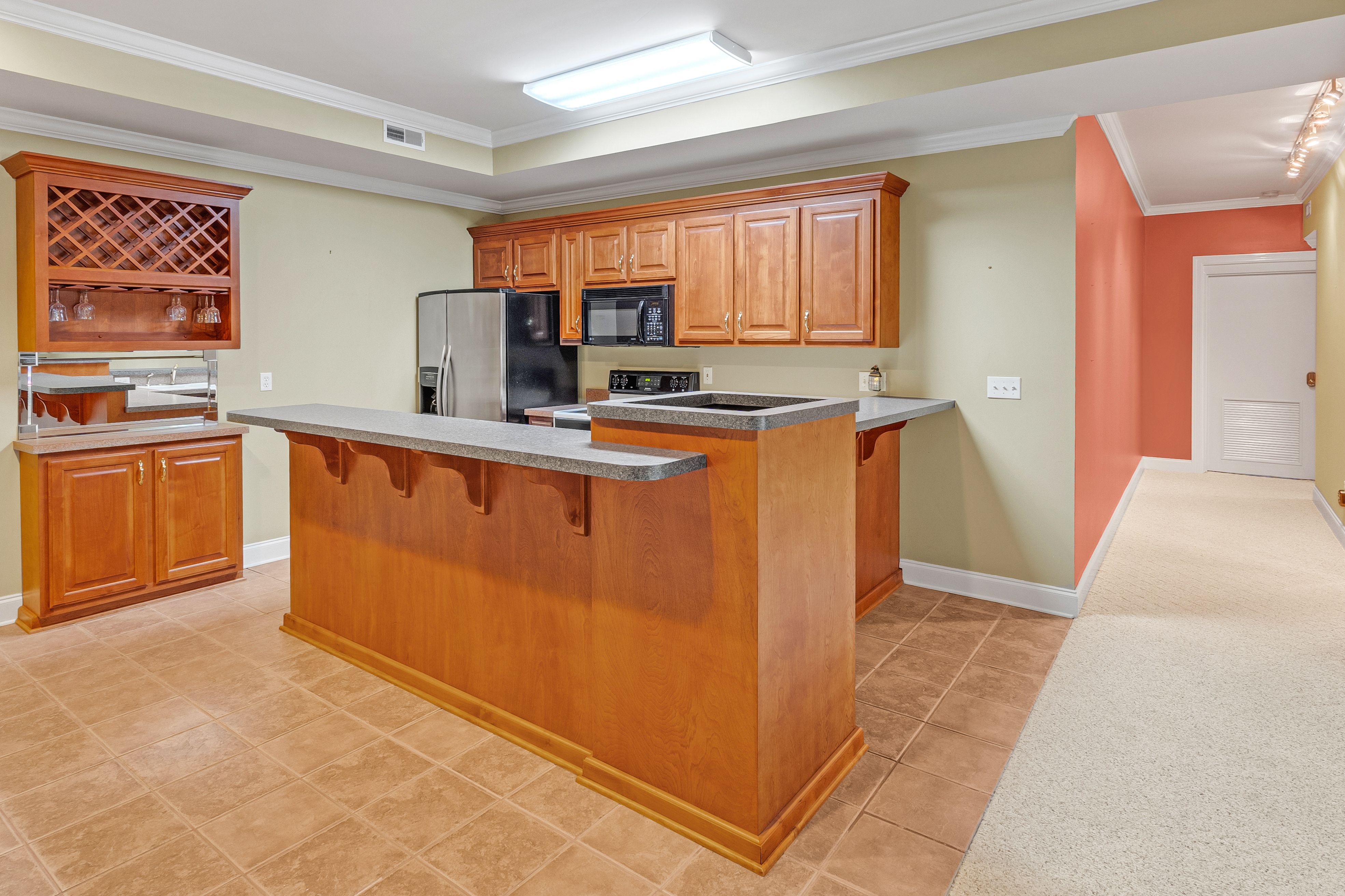 Tullahoma, Tennessee, 37388, United States, 6 Bedrooms Bedrooms, ,5 BathroomsBathrooms,Residential,For Sale,1851275