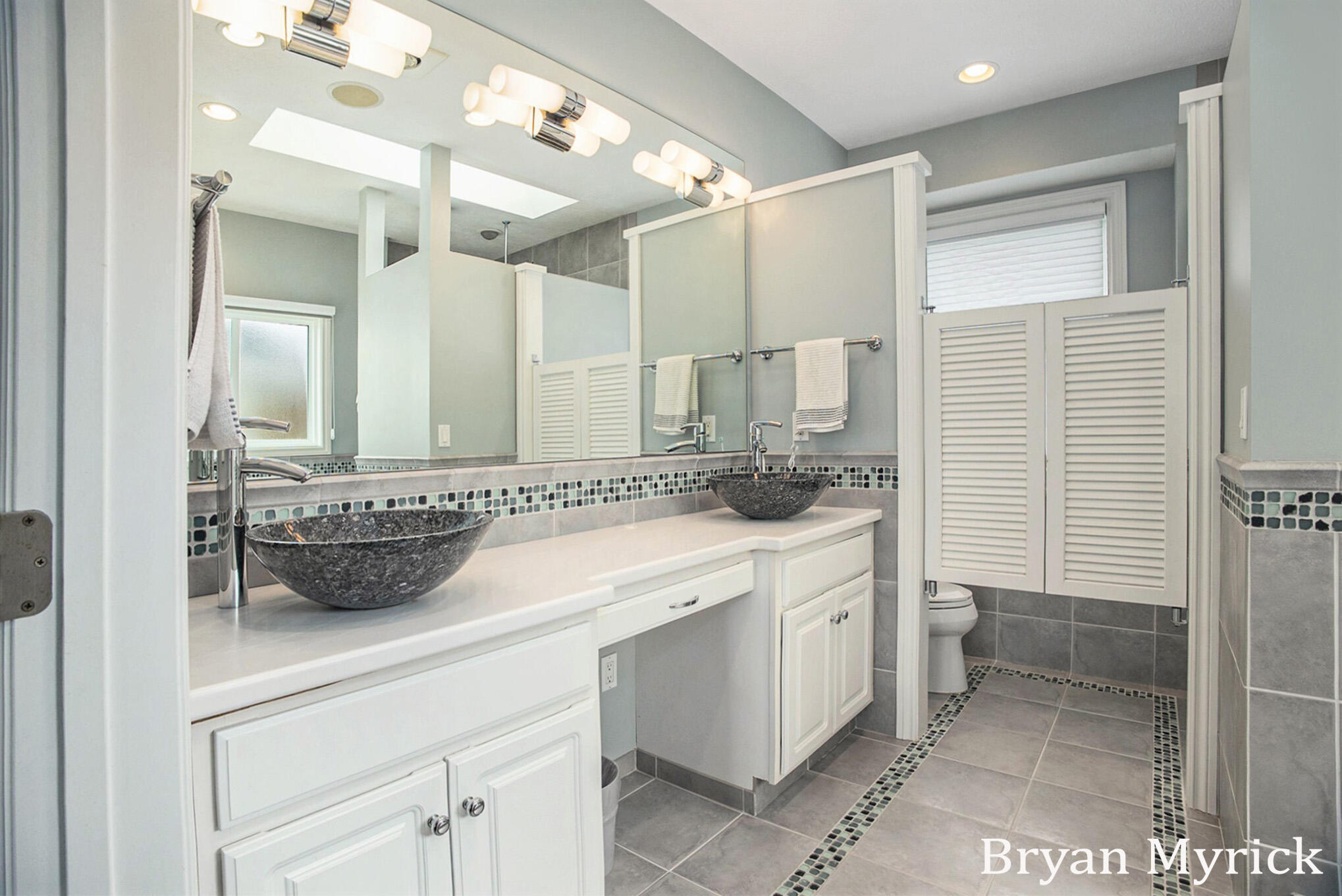 Holland, Michigan, 49424, United States, 4 Bedrooms Bedrooms, ,4 BathroomsBathrooms,Residential,For Sale,1838829