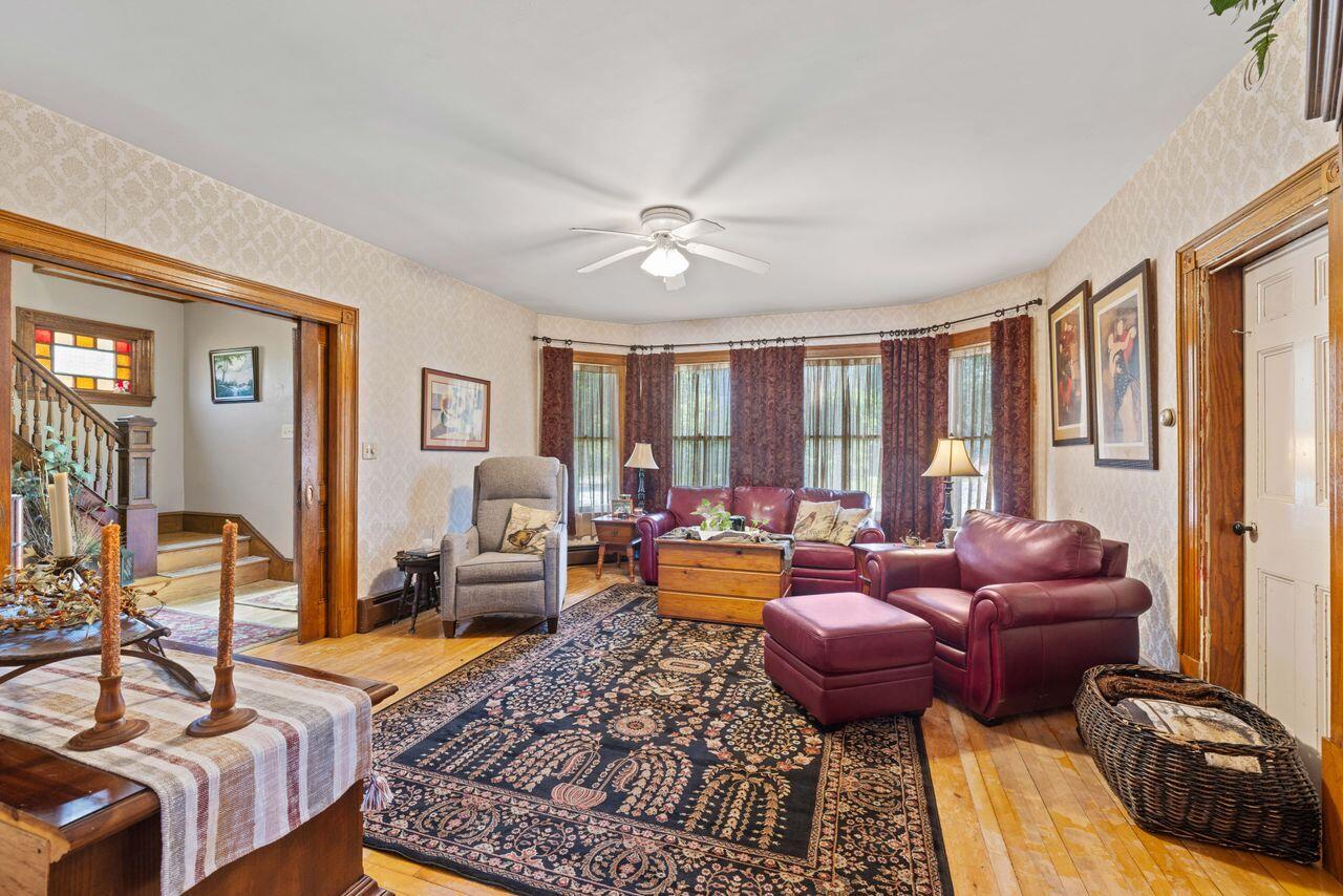 Standish, Maine, 04091, United States, 6 Bedrooms Bedrooms, ,3 BathroomsBathrooms,Residential,For Sale,1925370