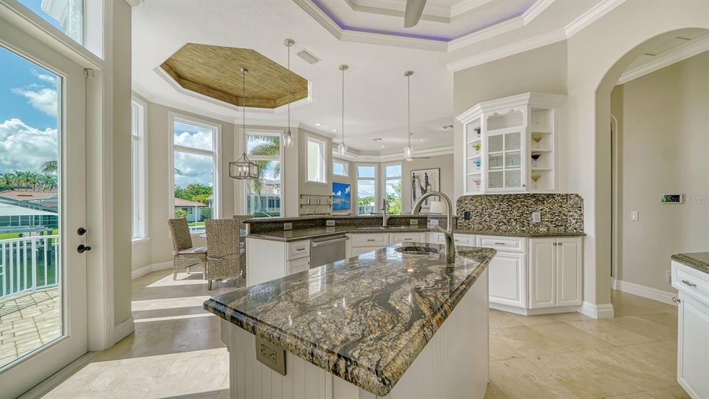 Longboat Key, Florida, 34228, United States, 4 Bedrooms Bedrooms, ,5 BathroomsBathrooms,Residential,For Sale,1999864