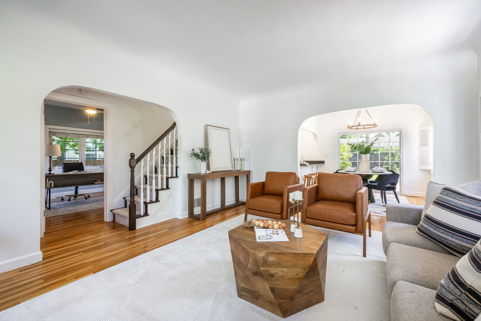  Charming Two-Story Home in the Highly Sought-After Highland Park Neighborhood - 物件實景