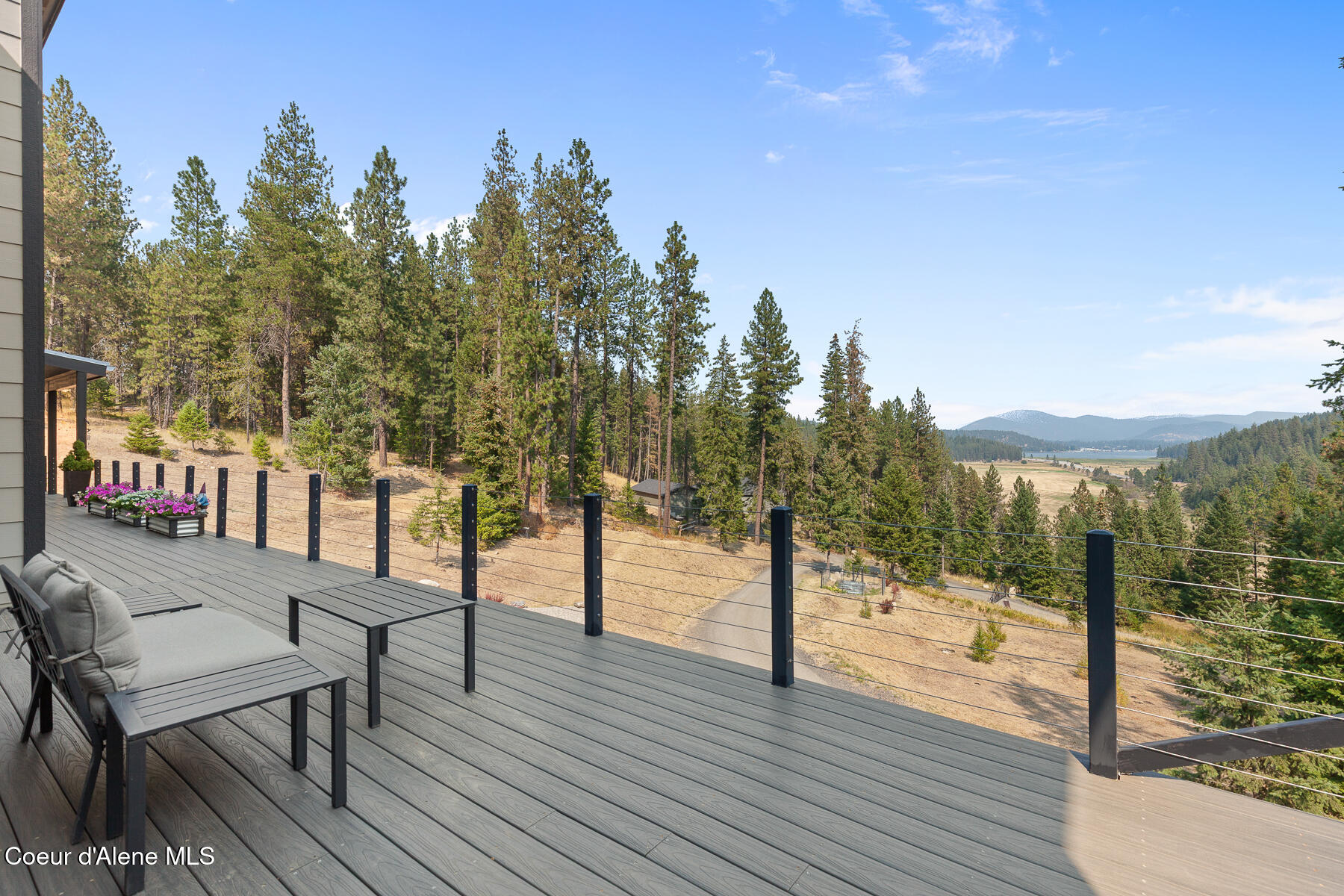 Coeur D'alene, Idaho, 83814, United States, 3 Bedrooms Bedrooms, ,Residential,For Sale,1942138
