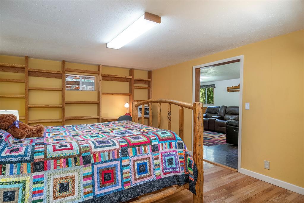 Polson, Montana, 59860, United States, 3 Bedrooms Bedrooms, ,1 BathroomBathrooms,Residential,For Sale,1982519