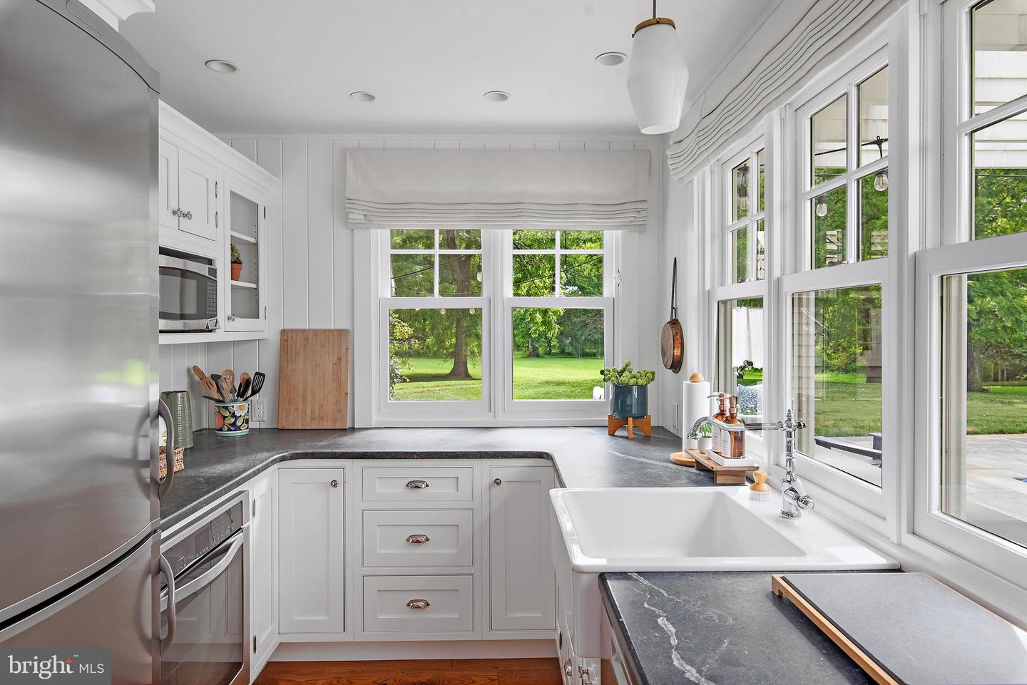 Annapolis, Maryland, 21403, United States, 5 Bedrooms Bedrooms, ,4 BathroomsBathrooms,Residential,For Sale,1895368