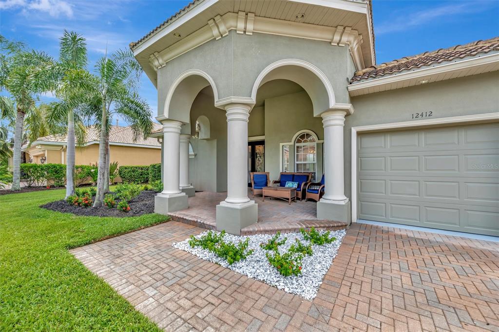 Bradenton, Florida, 34212, United States, 3 Bedrooms Bedrooms, ,4 BathroomsBathrooms,Residential,For Sale,1910869