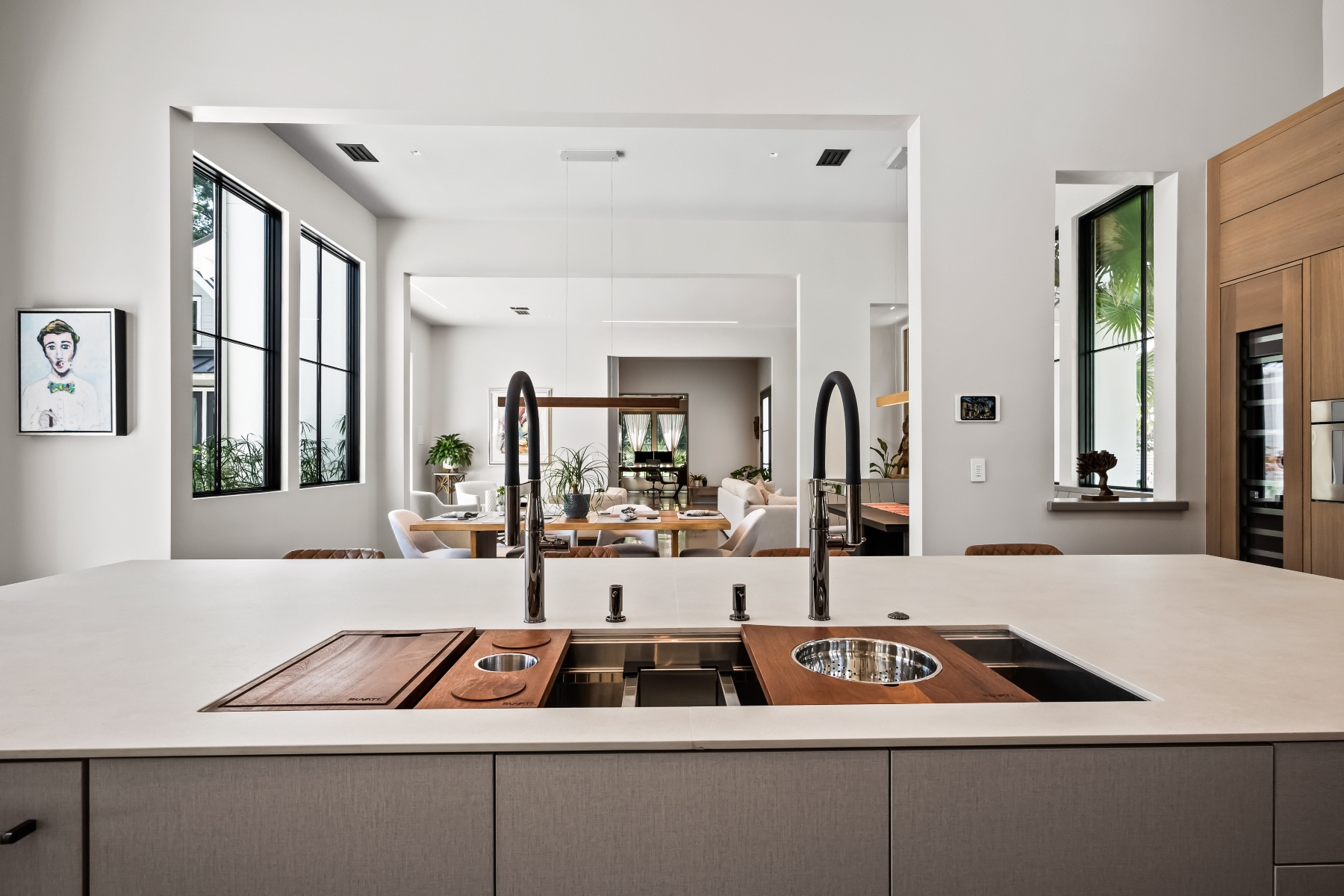  700 Stucco Lane, Mount Pleasant - 物件實景