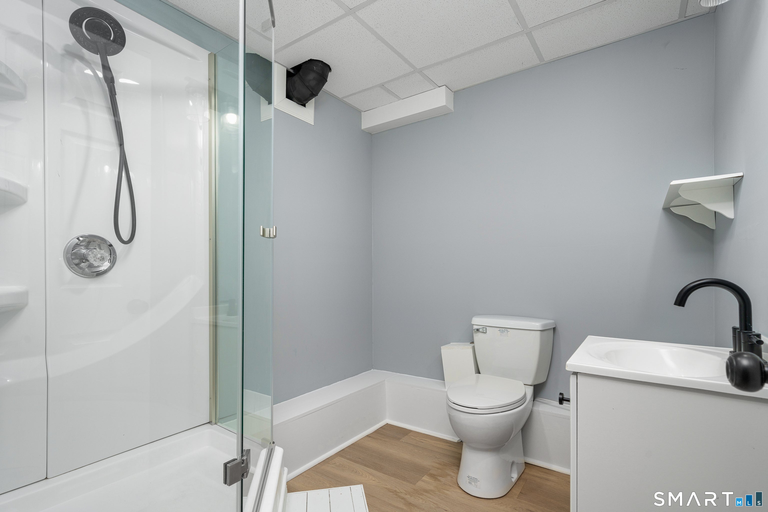 Middletown, Connecticut, 06457, United States, 5 Bedrooms Bedrooms, ,5 BathroomsBathrooms,Residential,For Sale,2042912