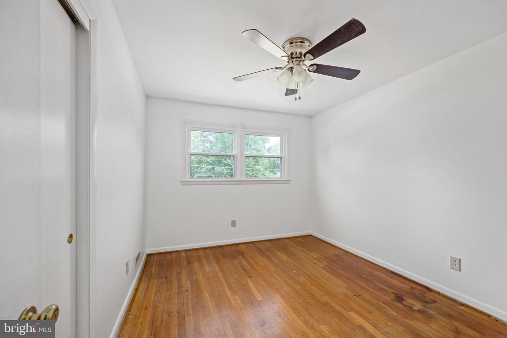 Alexandria, Virginia, 22308, United States, 4 Bedrooms Bedrooms, ,3 BathroomsBathrooms,Residential,For Sale,1921222