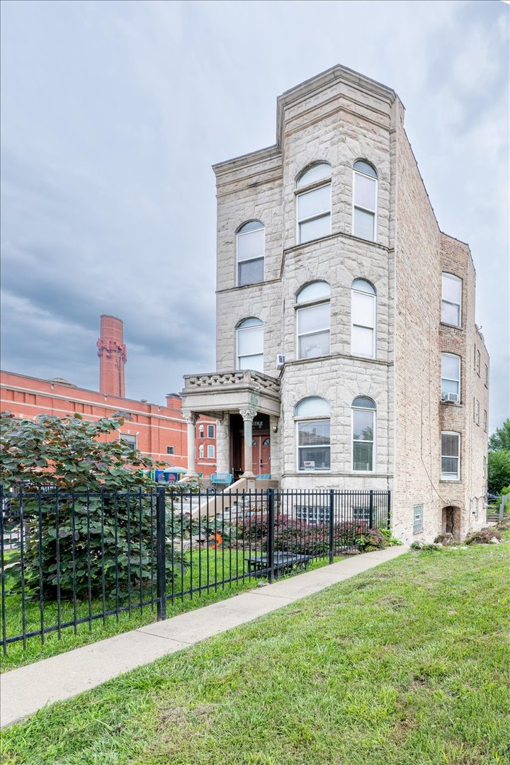 Chicago, Illinois, 60623, United States, 11 Bedrooms Bedrooms, ,Residential,For Sale,1984731