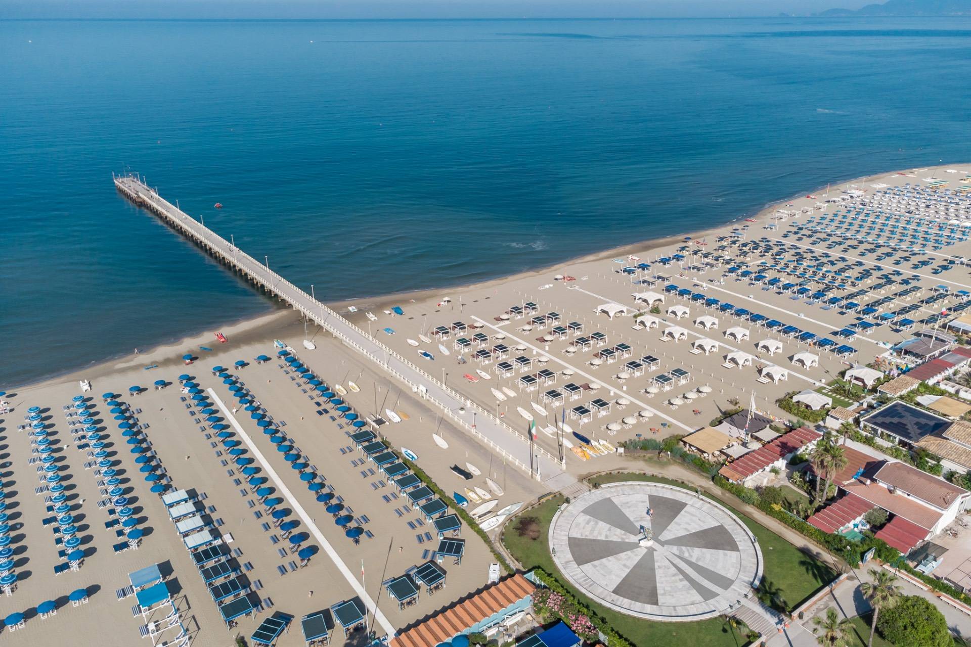 Forte dei Marmi, Lucca, 55042, IT, 5 Bedrooms Bedrooms, ,6 BathroomsBathrooms,Residential,For Sale,1987701