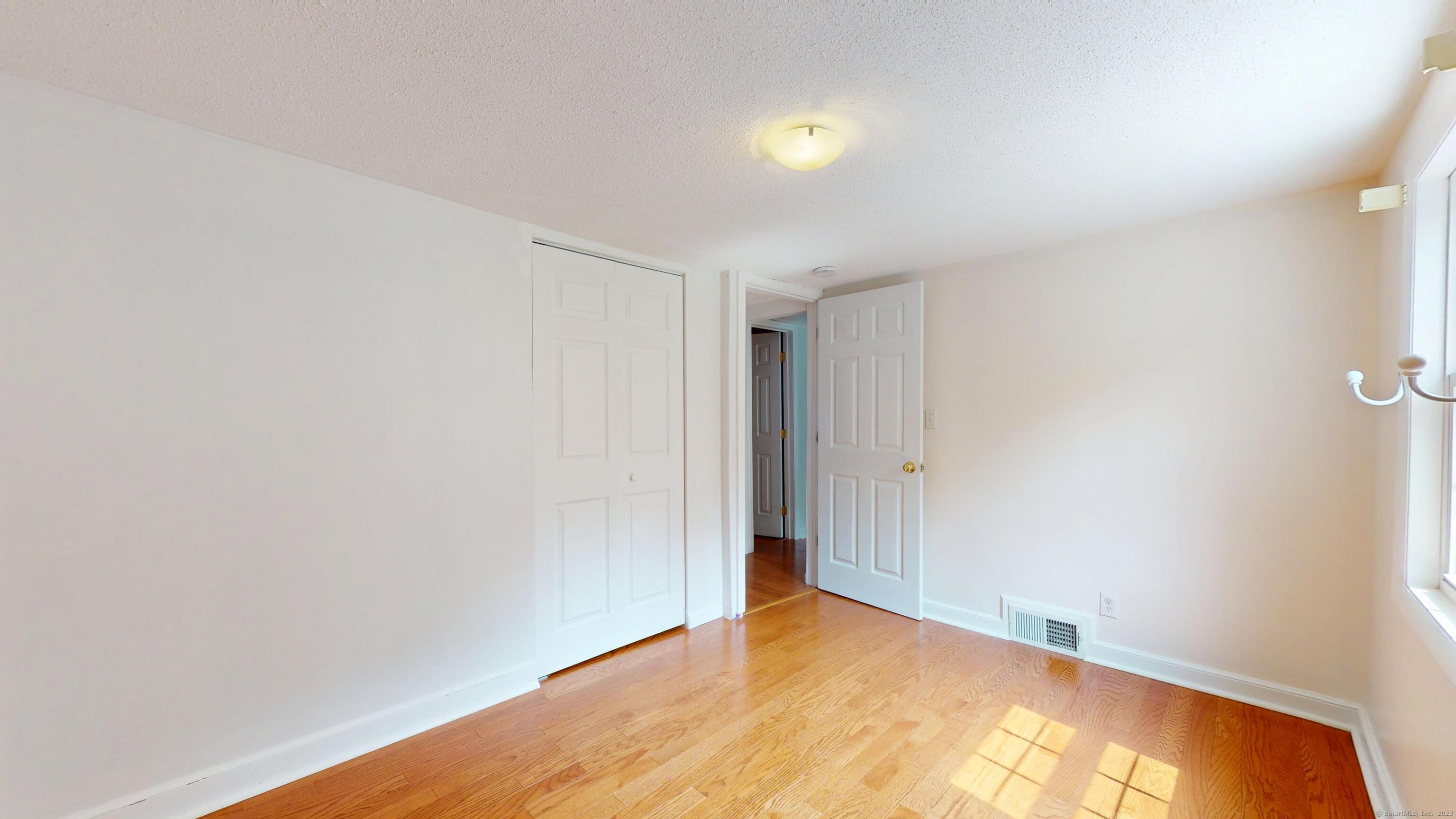 West Hartford, Connecticut, 06107, United States, 5 Bedrooms Bedrooms, ,3 BathroomsBathrooms,Residential,For Sale,1876446