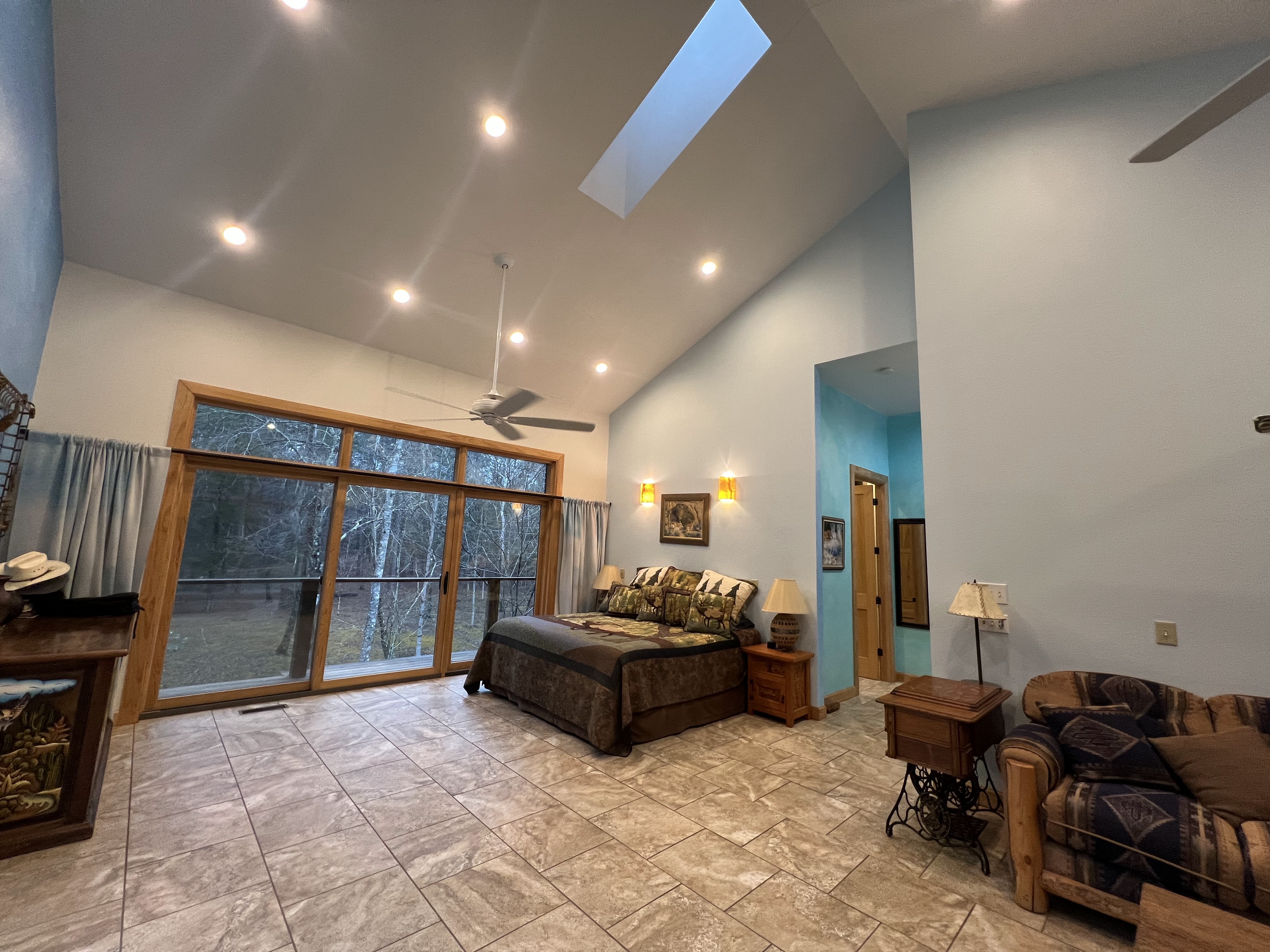 Mena, Arkansas, 71953, United States, 3 Bedrooms Bedrooms, ,3 BathroomsBathrooms,Residential,For Sale,1979119