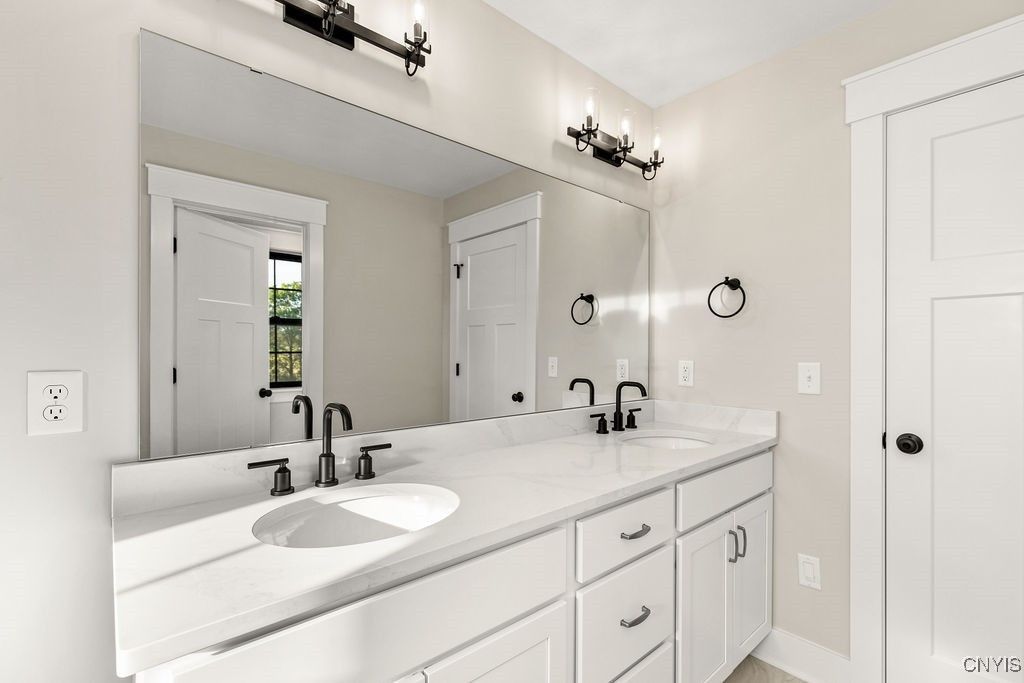 Baldwinsville, New York, 13027, United States, 4 Bedrooms Bedrooms, ,3 BathroomsBathrooms,Residential,For Sale,1991108