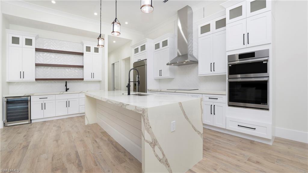 Naples, Florida, 34117, United States, 6 Bedrooms Bedrooms, ,5 BathroomsBathrooms,Residential,For Sale,1940433