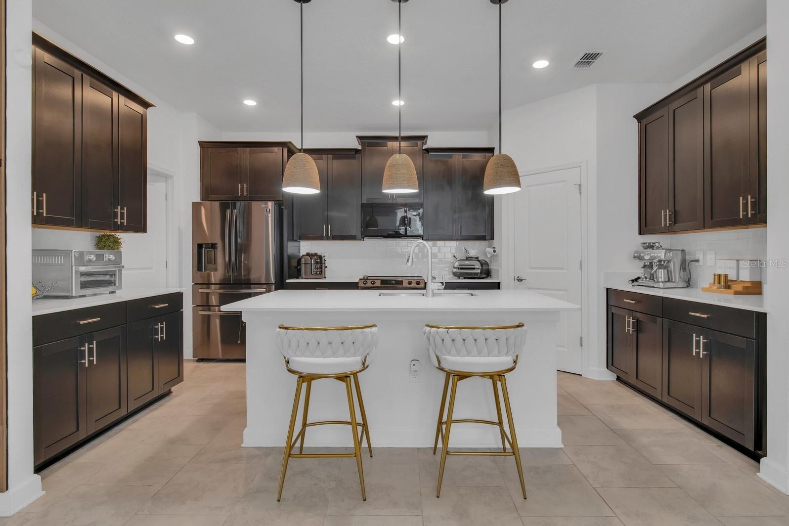 KISSIMMEE, Florida, 34744, United States, 4 Bedrooms Bedrooms, ,3 BathroomsBathrooms,Residential,For Sale,1974958