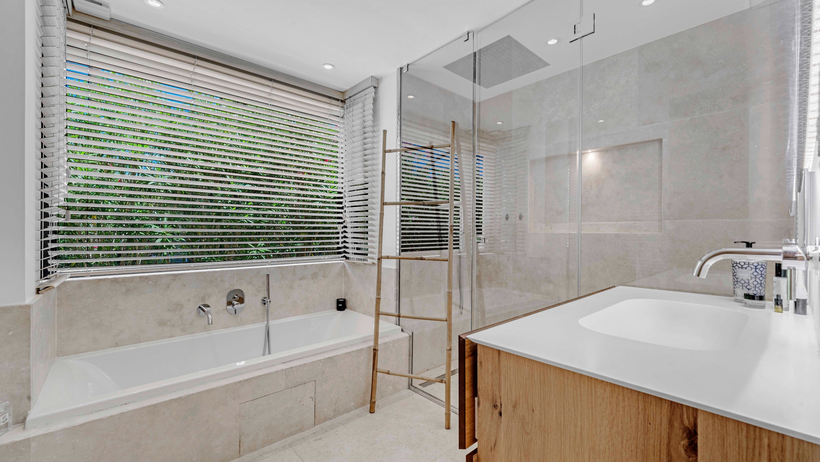  Elegant contemporary villa near Canoubiers Beach - 物件實景