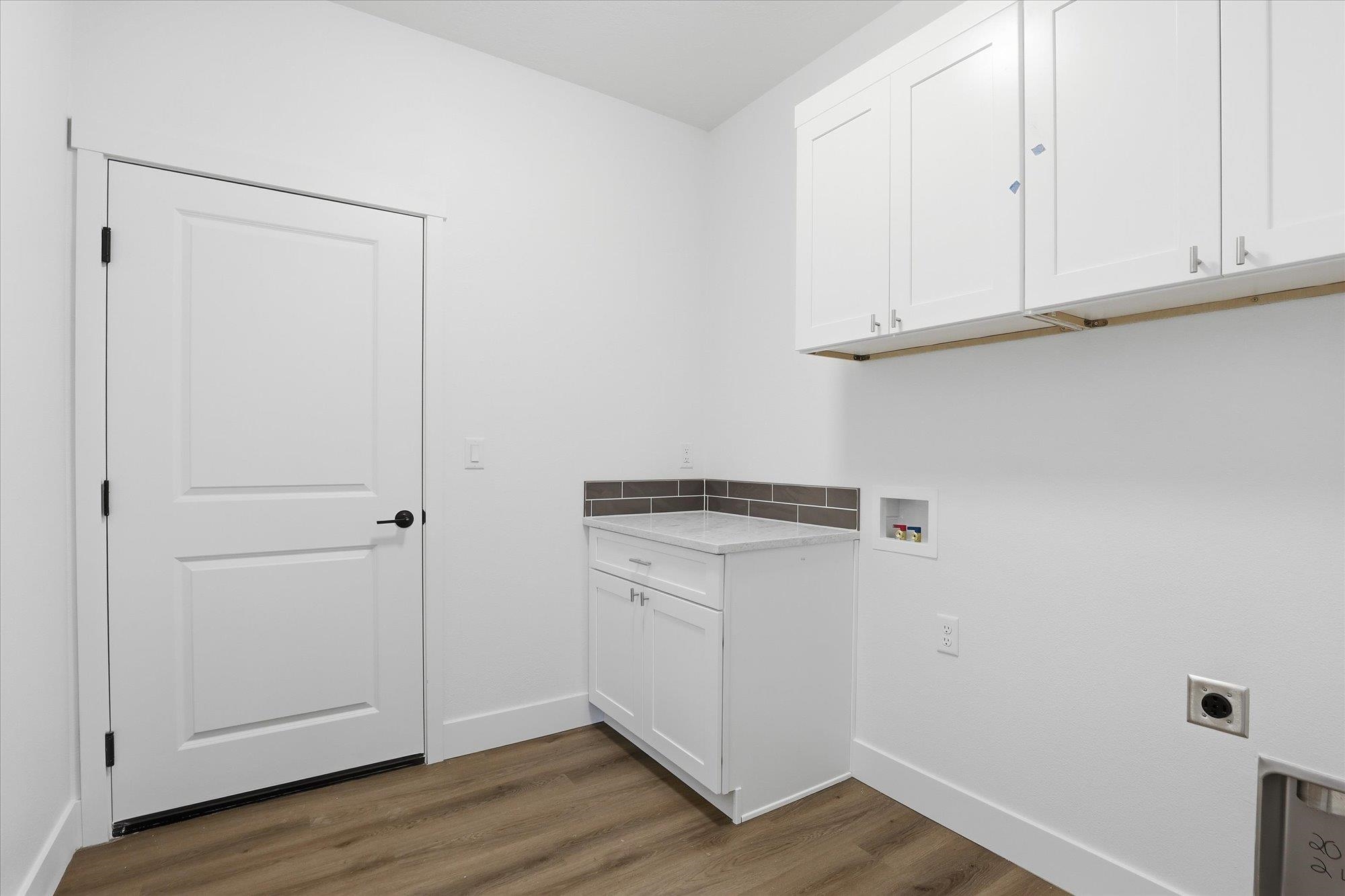 Deer Park, Washington, 99006, United States, 3 Bedrooms Bedrooms, ,2 BathroomsBathrooms,Residential,For Sale,1988069