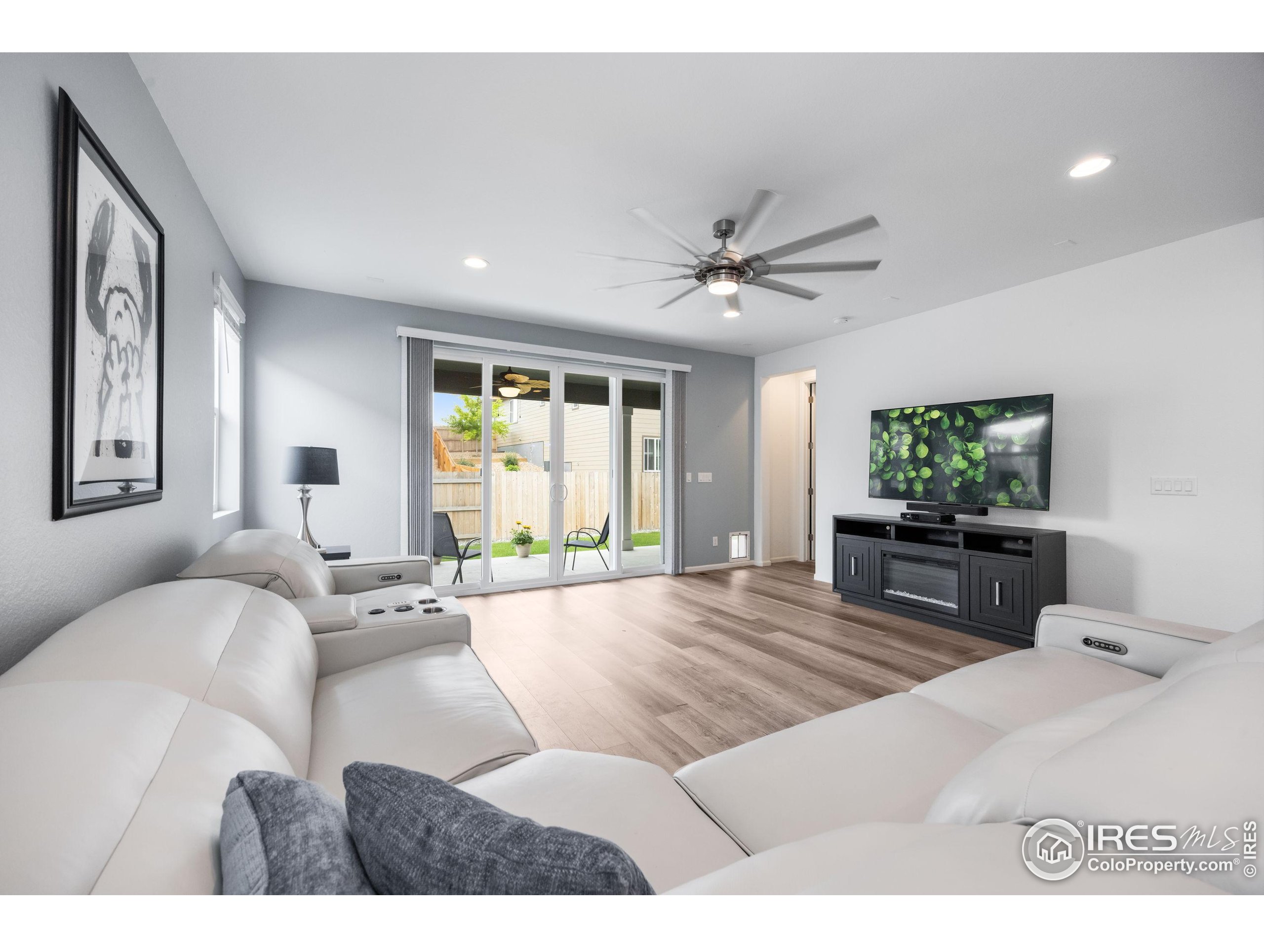 Windsor, Colorado, 80528, United States, 3 Bedrooms Bedrooms, ,1 BathroomBathrooms,Residential,For Sale,1896586