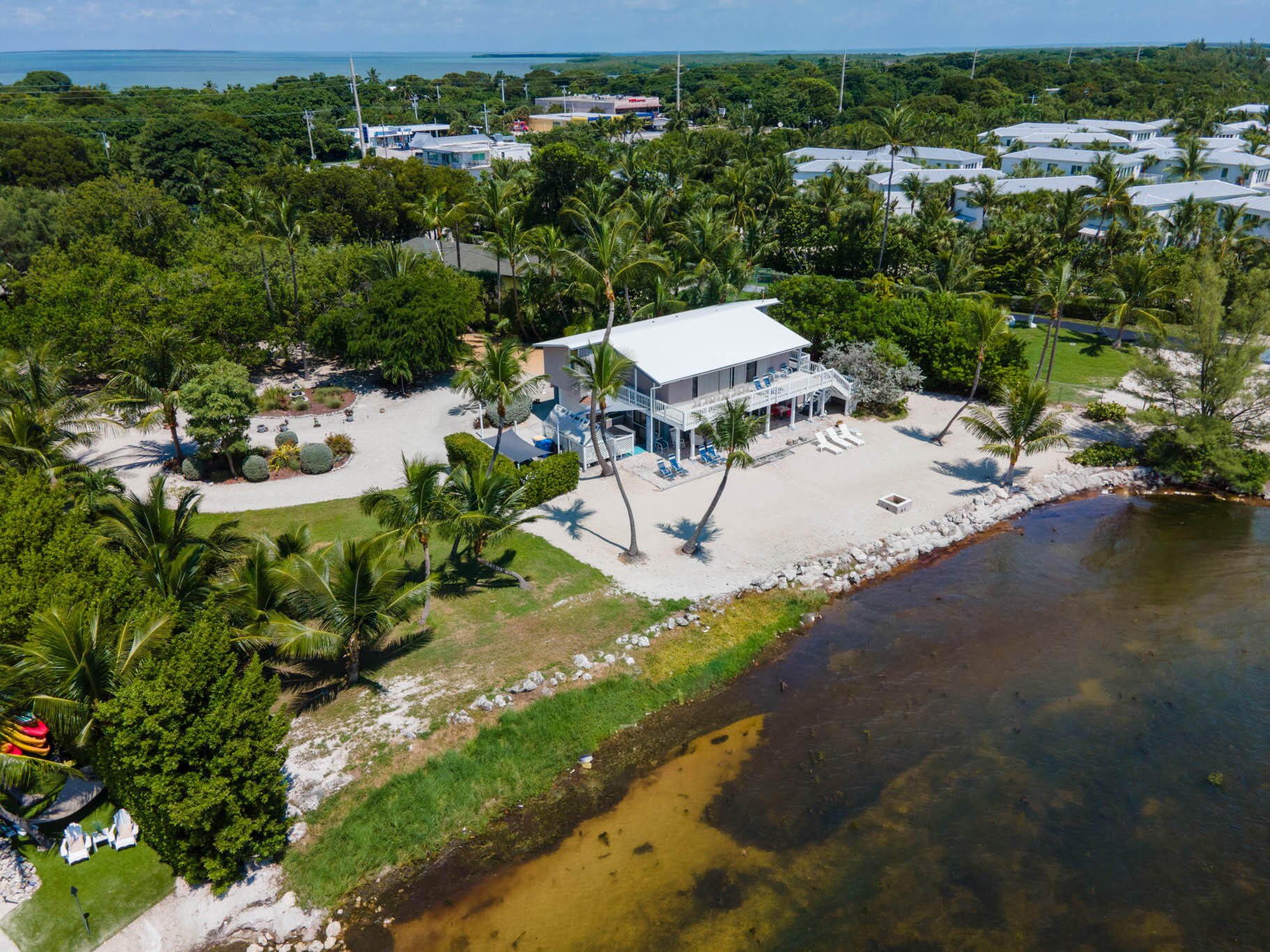 ISLAMORADA, Florida, 33036, United States, 3 Bedrooms Bedrooms, ,3 BathroomsBathrooms,Residential,For Sale,1947768