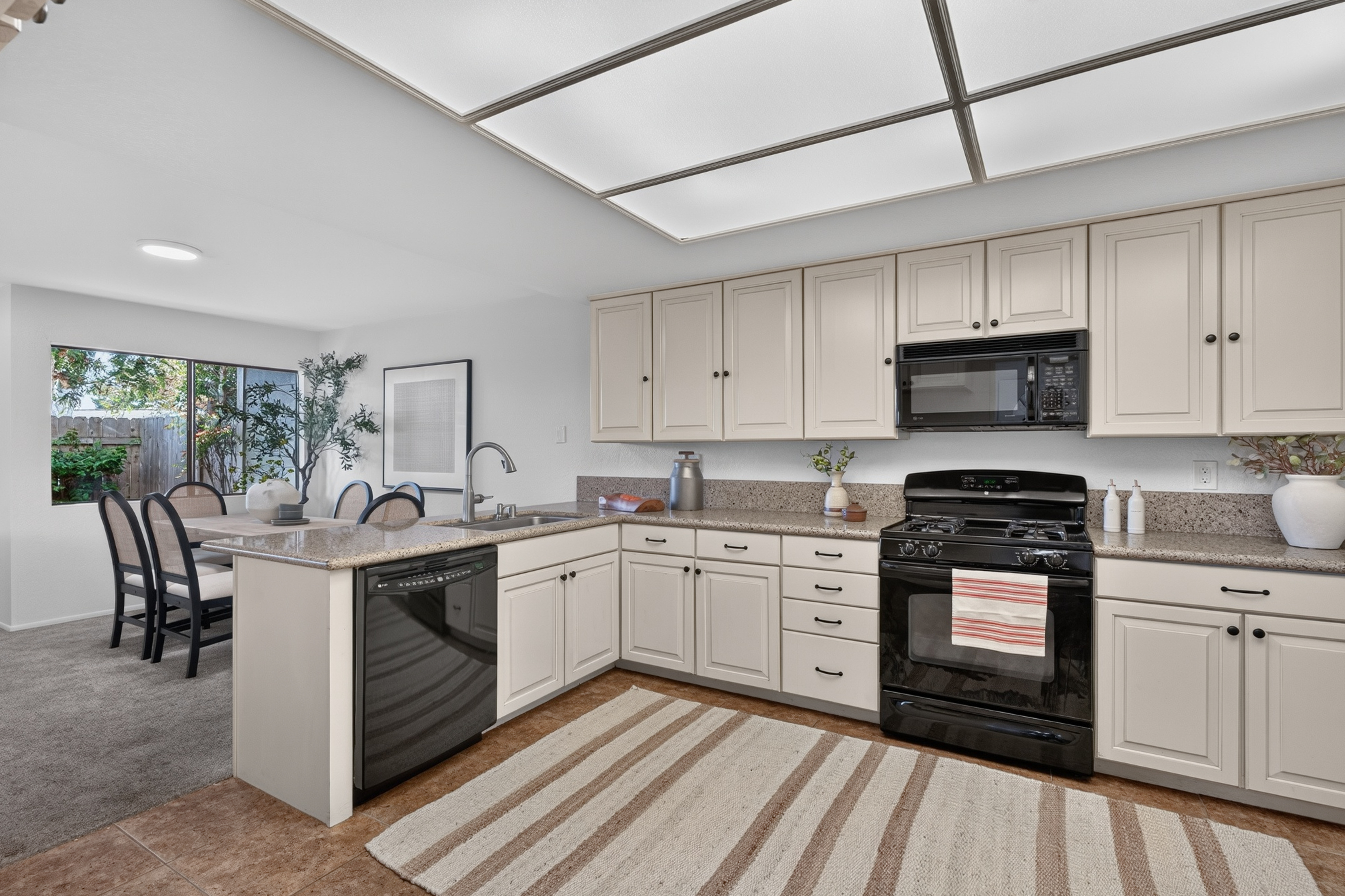  292 Palmer Street # A1, Costa Mesa, CA 92627 - 物件實景