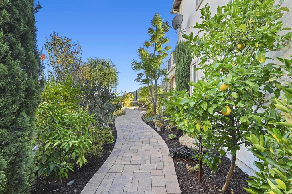 San Marcos, California, 92078, United States, 5 Bedrooms Bedrooms, ,5 BathroomsBathrooms,Residential,For Sale,1926310