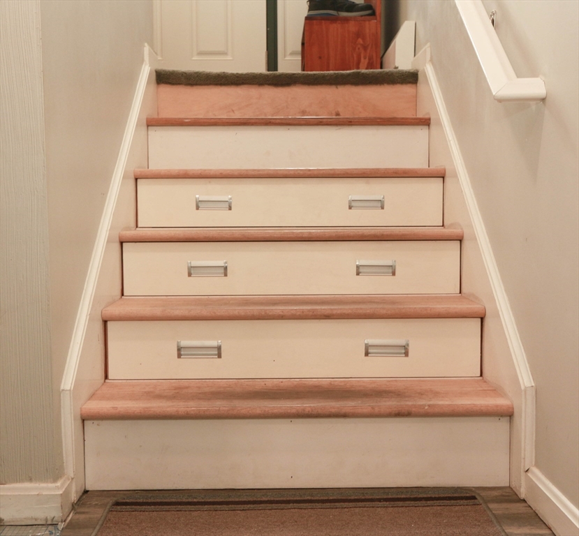 Merrimac, Massachusetts, 01860, United States, 3 Bedrooms Bedrooms, ,3 BathroomsBathrooms,Residential,For Sale,1976676