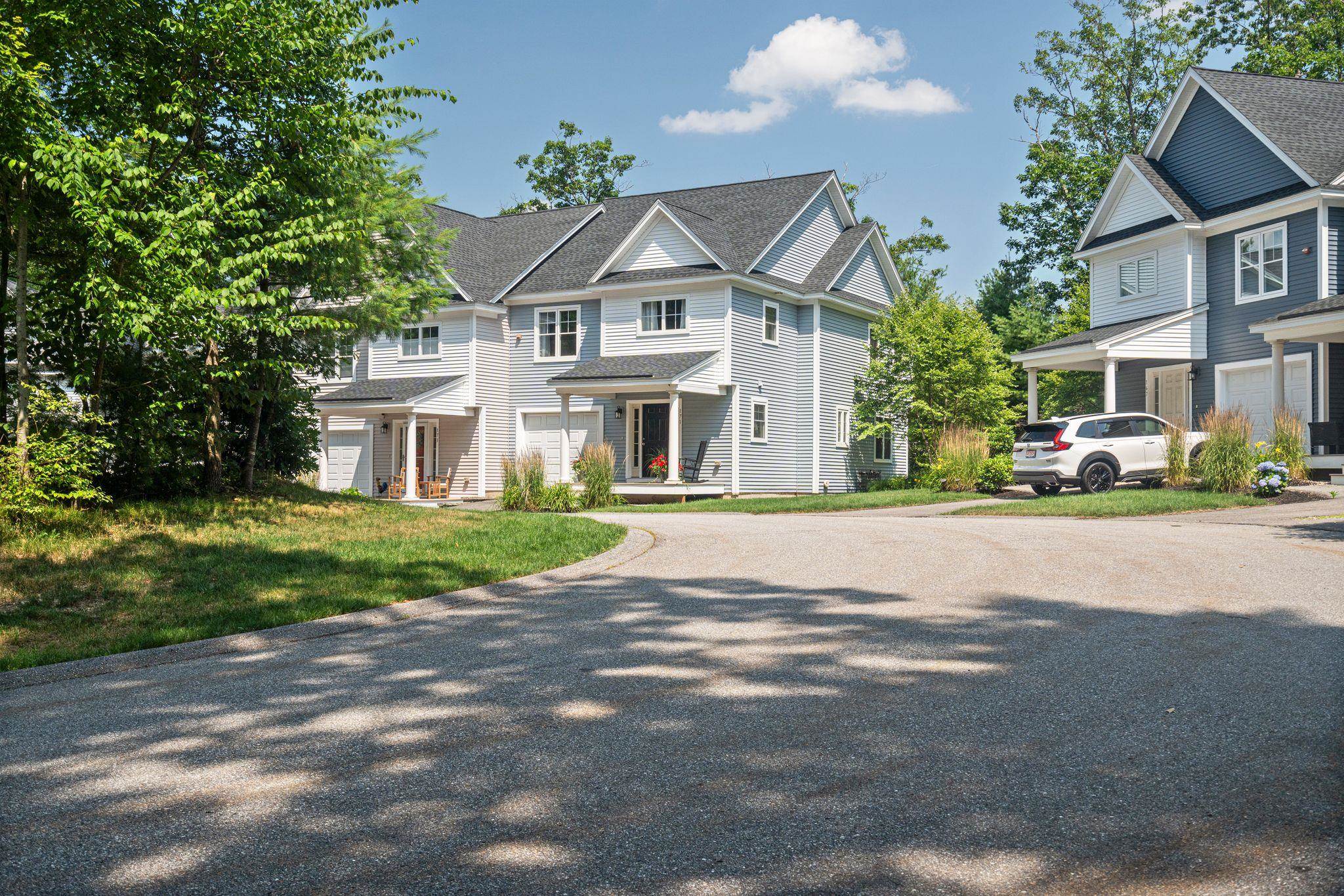 Manchester, New Hampshire, 03102, United States, 3 Bedrooms Bedrooms, ,2 BathroomsBathrooms,Residential,For Sale,1940953