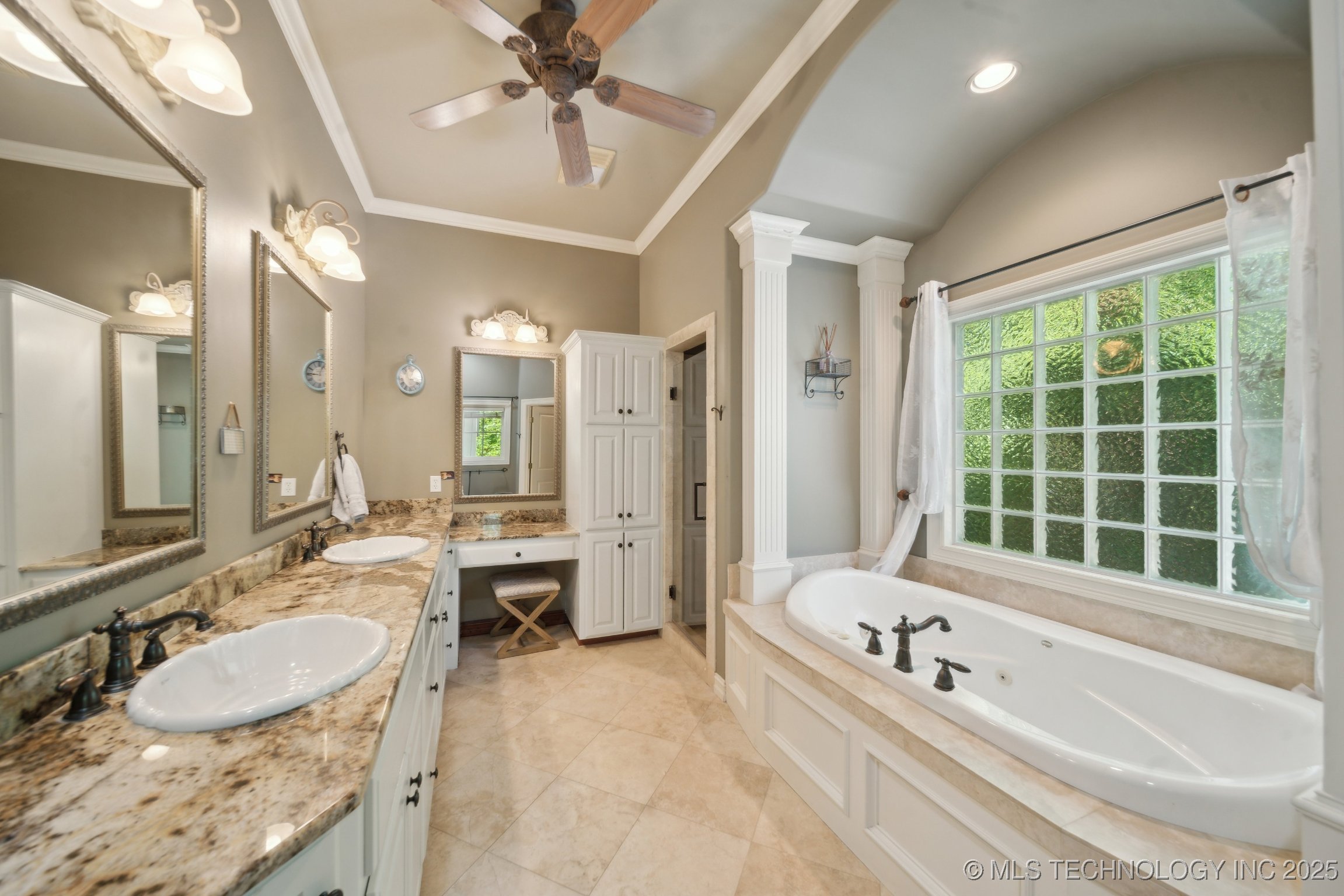 Tulsa, Oklahoma, 74137, United States, 4 Bedrooms Bedrooms, ,4 BathroomsBathrooms,Residential,For Sale,1998158