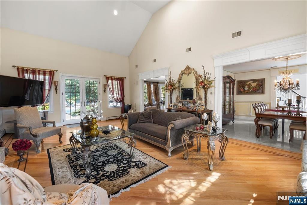 Old Tappan, New Jersey, 07675, United States, 4 Bedrooms Bedrooms, ,5 BathroomsBathrooms,Residential,For Sale,1991175