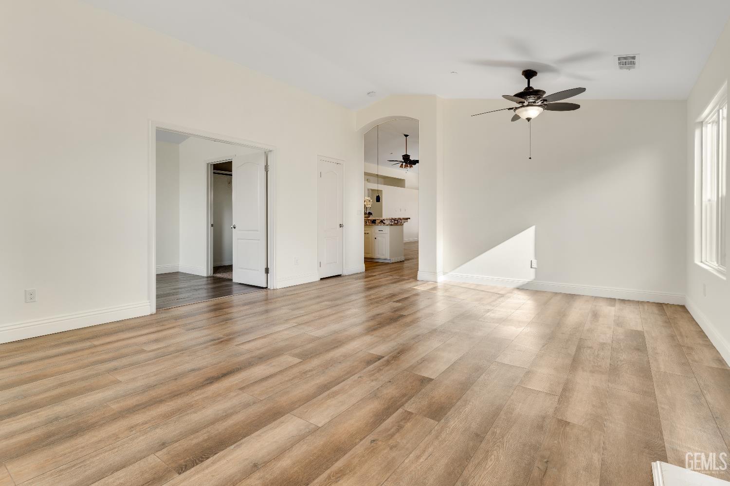 Bakersfield, California, 93311, United States, 5 Bedrooms Bedrooms, ,2 BathroomsBathrooms,Residential,For Sale,1949129