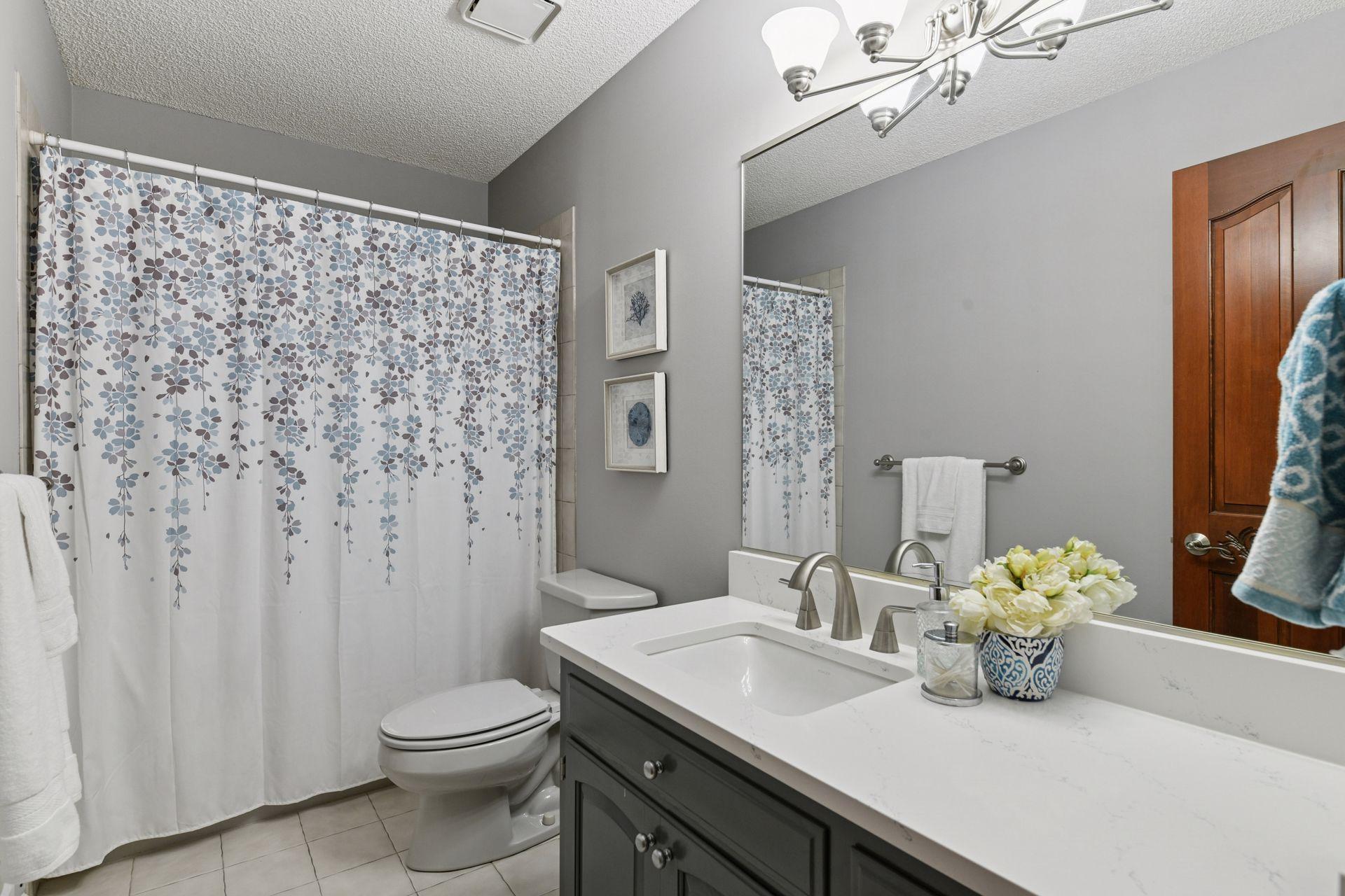Shorewood, Minnesota, 55331, United States, 5 Bedrooms Bedrooms, ,4 BathroomsBathrooms,Residential,For Sale,1947057
