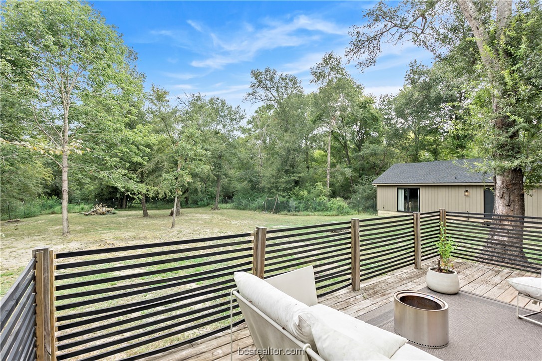 College Station, Texas, 77845, United States, 4 Bedrooms Bedrooms, ,5 BathroomsBathrooms,Residential,For Sale,1932091