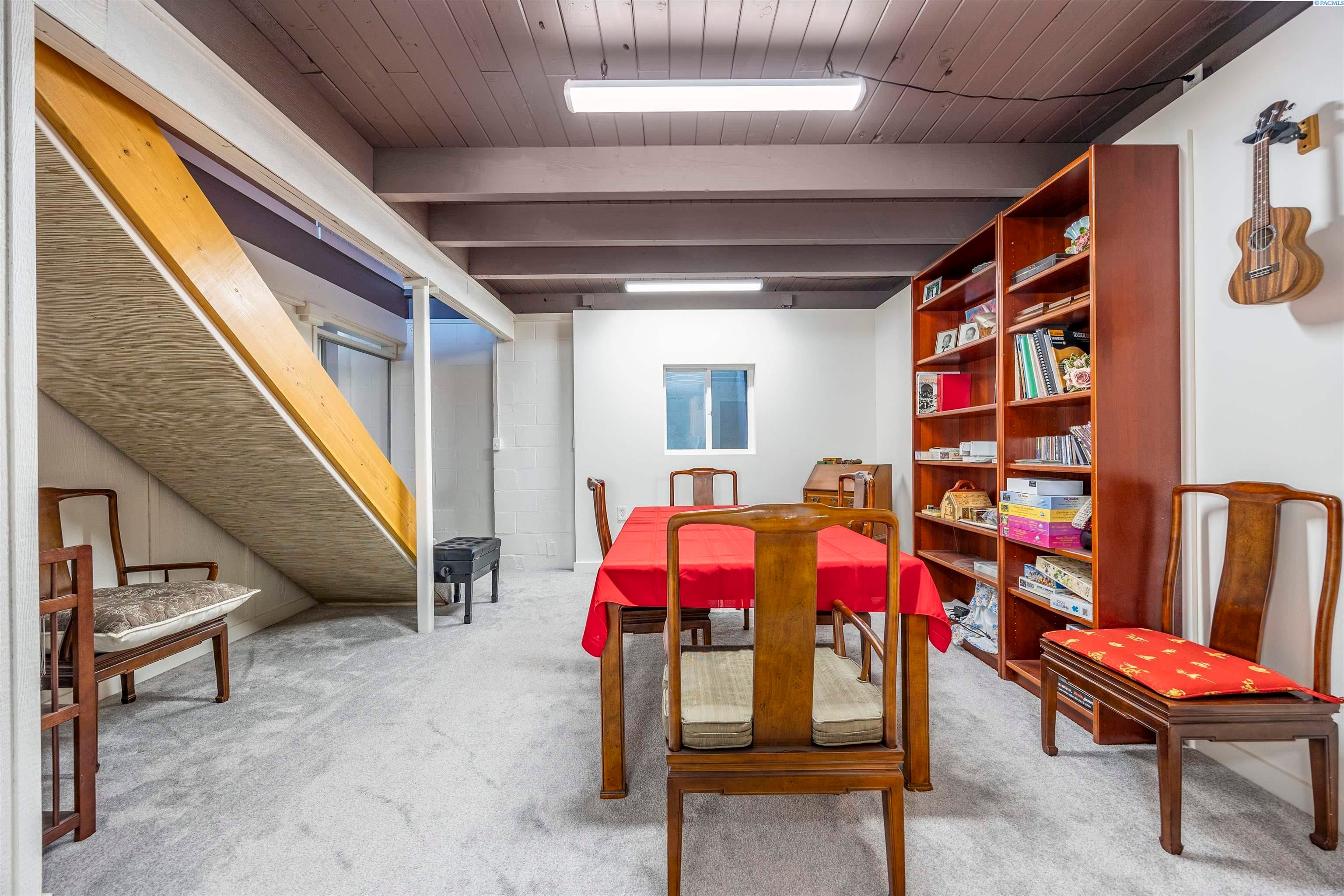 Benton City, Washington, 99320, United States, 3 Bedrooms Bedrooms, ,2 BathroomsBathrooms,Residential,For Sale,1992566