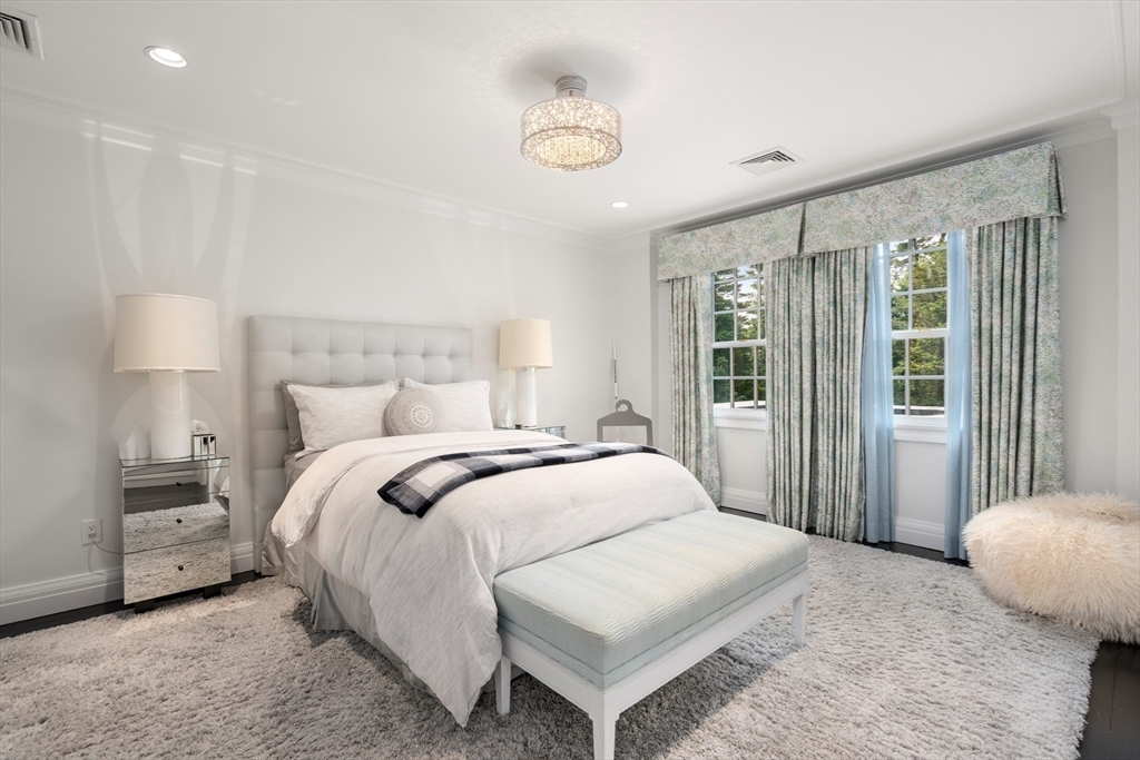 Brookline, Massachusetts, 02467, United States, 7 Bedrooms Bedrooms, ,11 BathroomsBathrooms,Residential,For Sale,1840282
