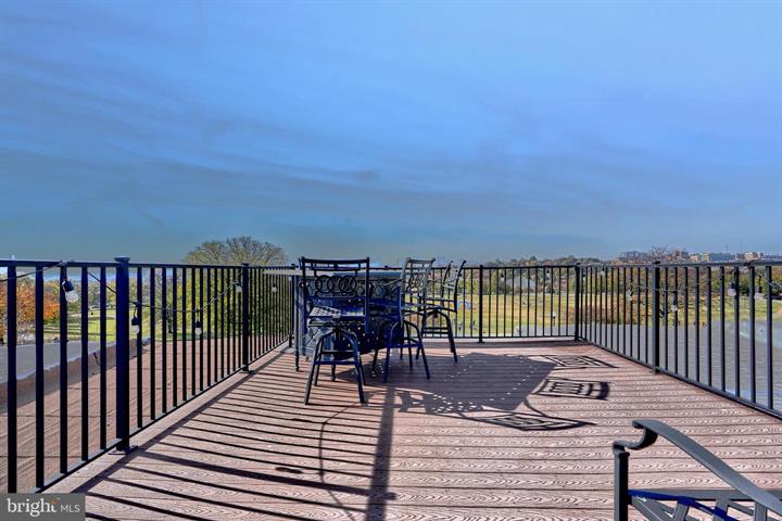 Baltimore, Maryland, 21224, United States, 3 Bedrooms Bedrooms, ,3 BathroomsBathrooms,Residential,For Sale,1930915
