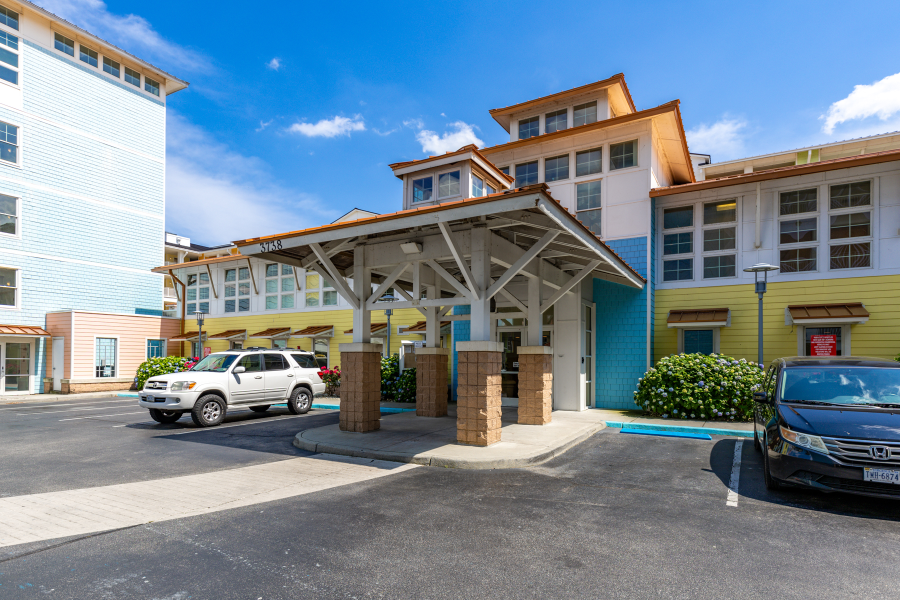  3738 Sandpiper Road, Virginia Beach, VA, 23456 - 物件實景