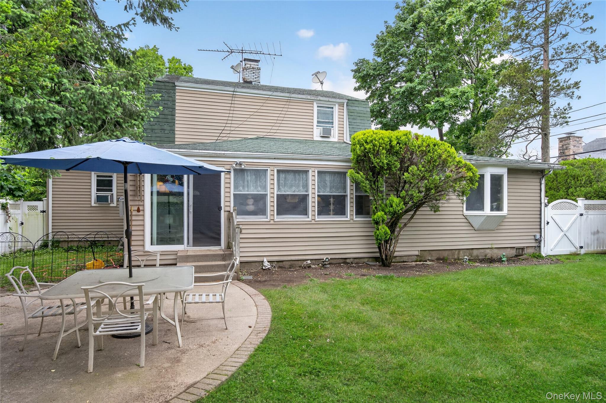  8 7th Street, Carle Place, NY, 11514 - 物件實景