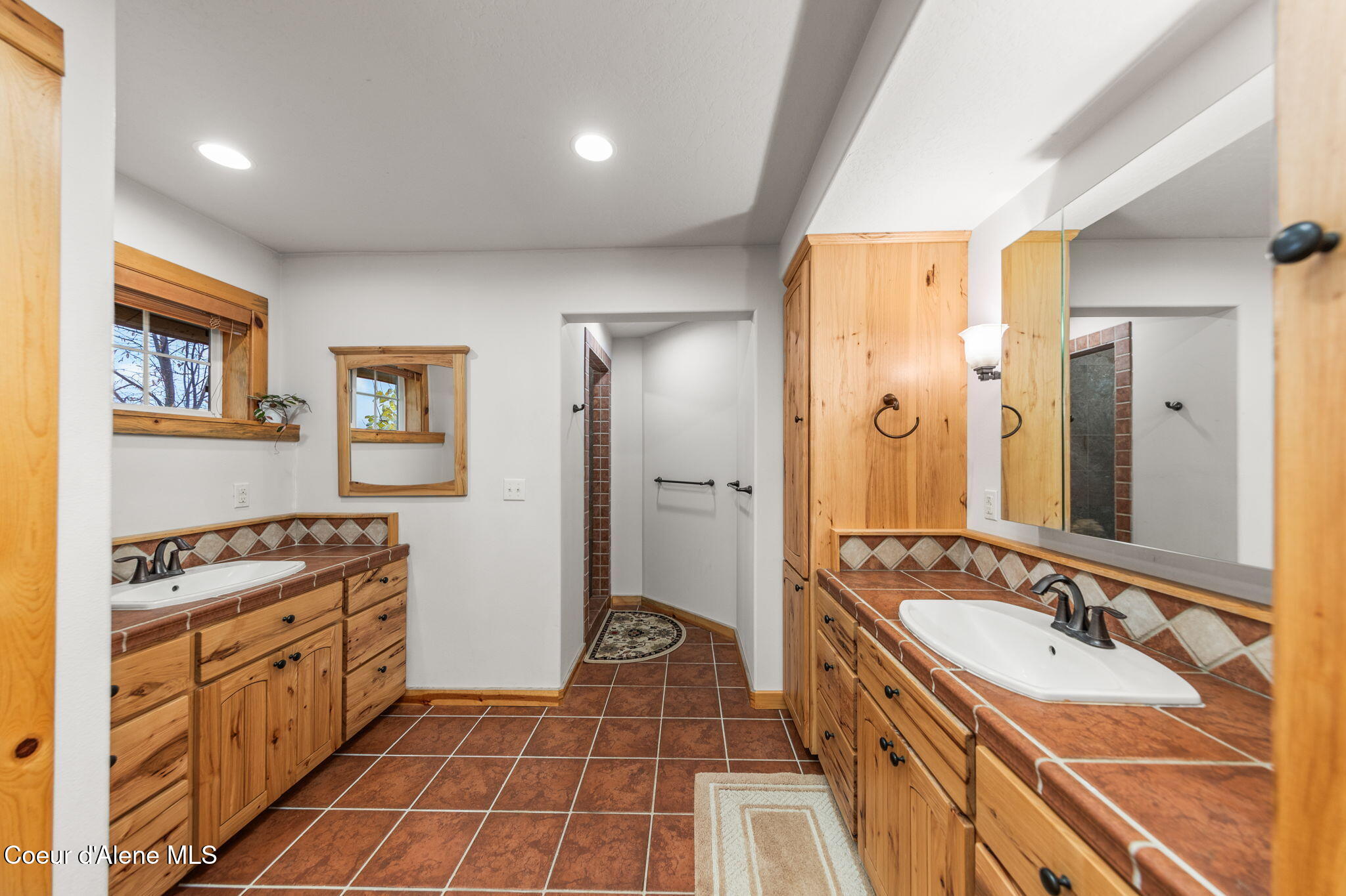 Harrison, Idaho, 83833, United States, 3 Bedrooms Bedrooms, ,Residential,For Sale,1990748